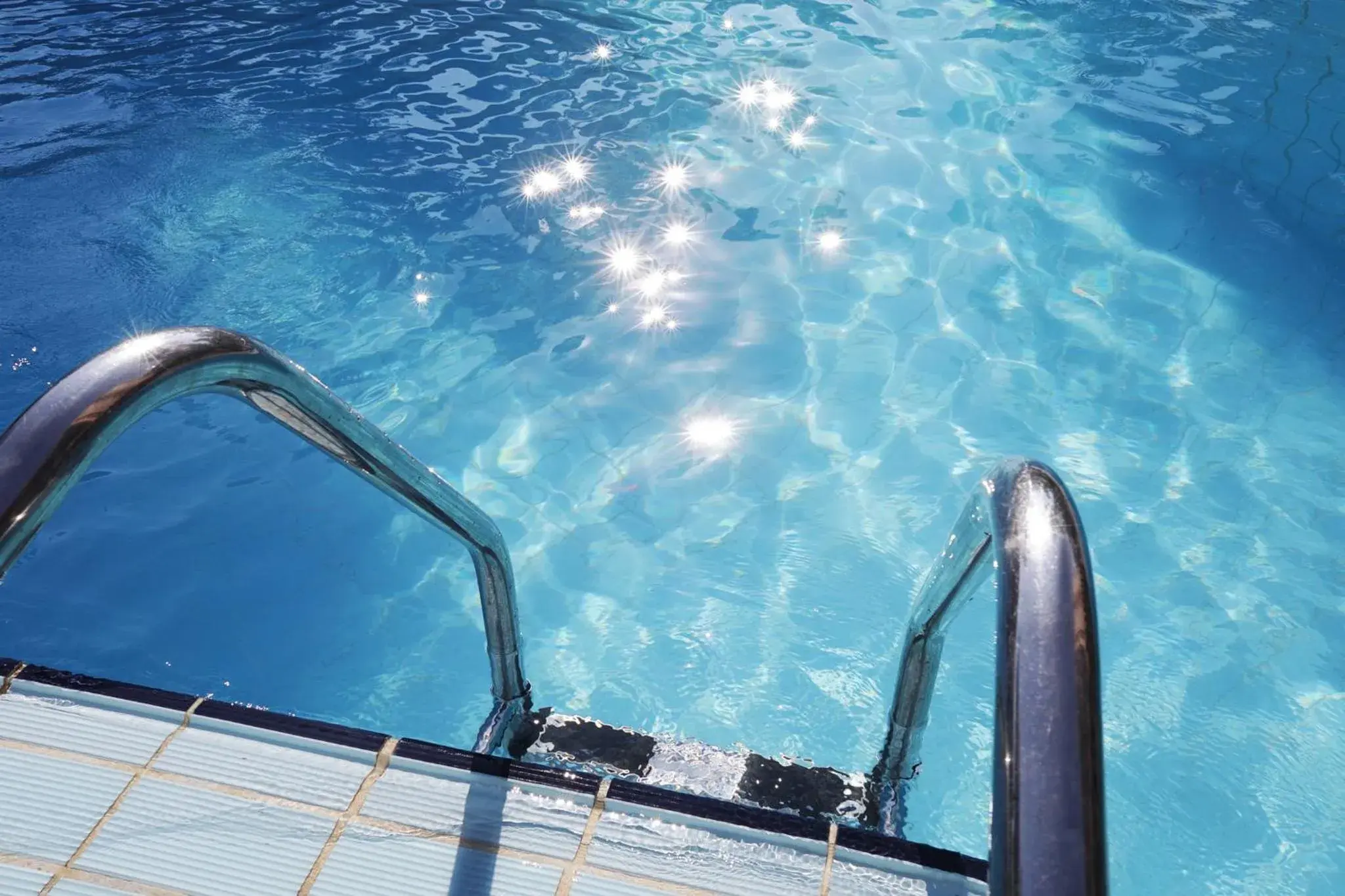 Swimming pool in Staybridge Suites Clermont Southeast by IHG Swimming pool in Staybridge Suites Clermont Southeast by IHG
