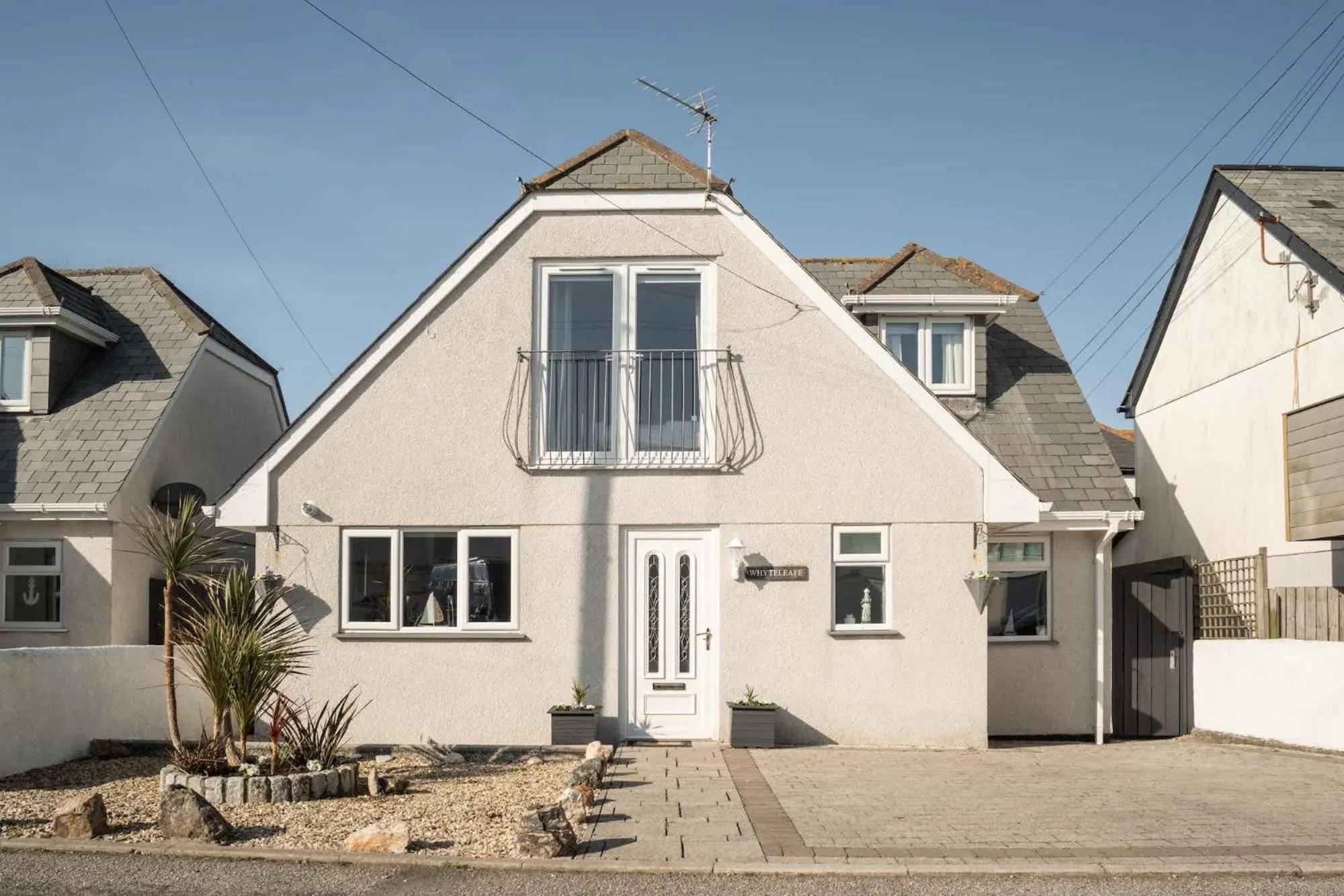 Family Home in Newquay Parking 3 mins to Beach