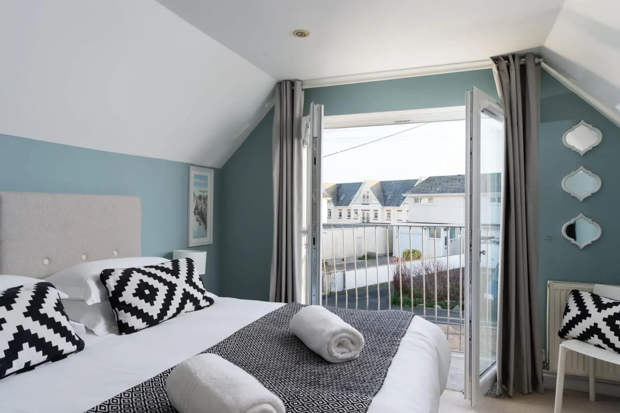 Family Home in Newquay Parking 3 mins to Beach Family Home in Newquay Parking 3 mins to Beach