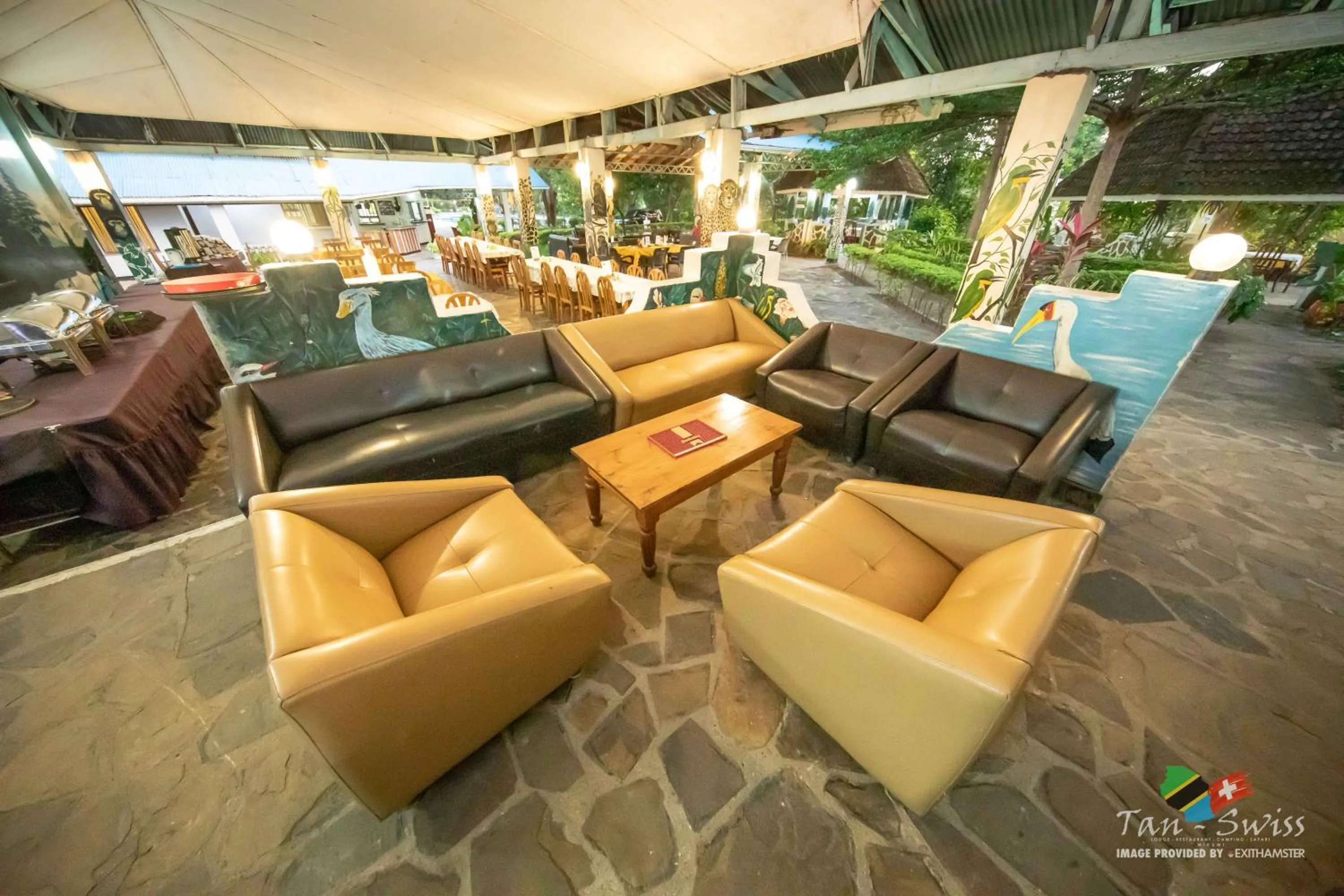 Restaurant/places to eat in Tan-Swiss Lodge