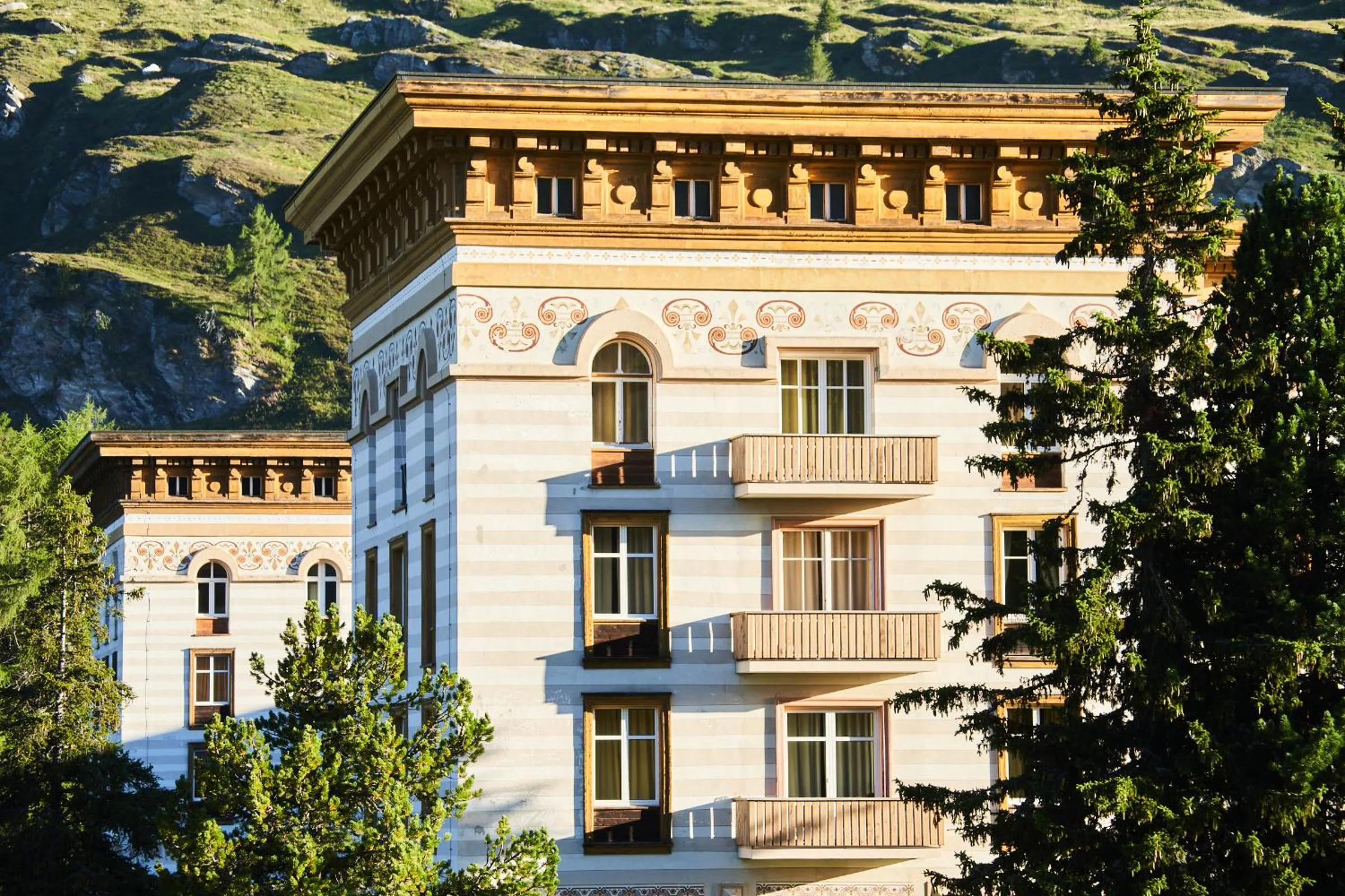 Property building in Maloja Palace Residence Engadin-St Moritz CO2-Neutral