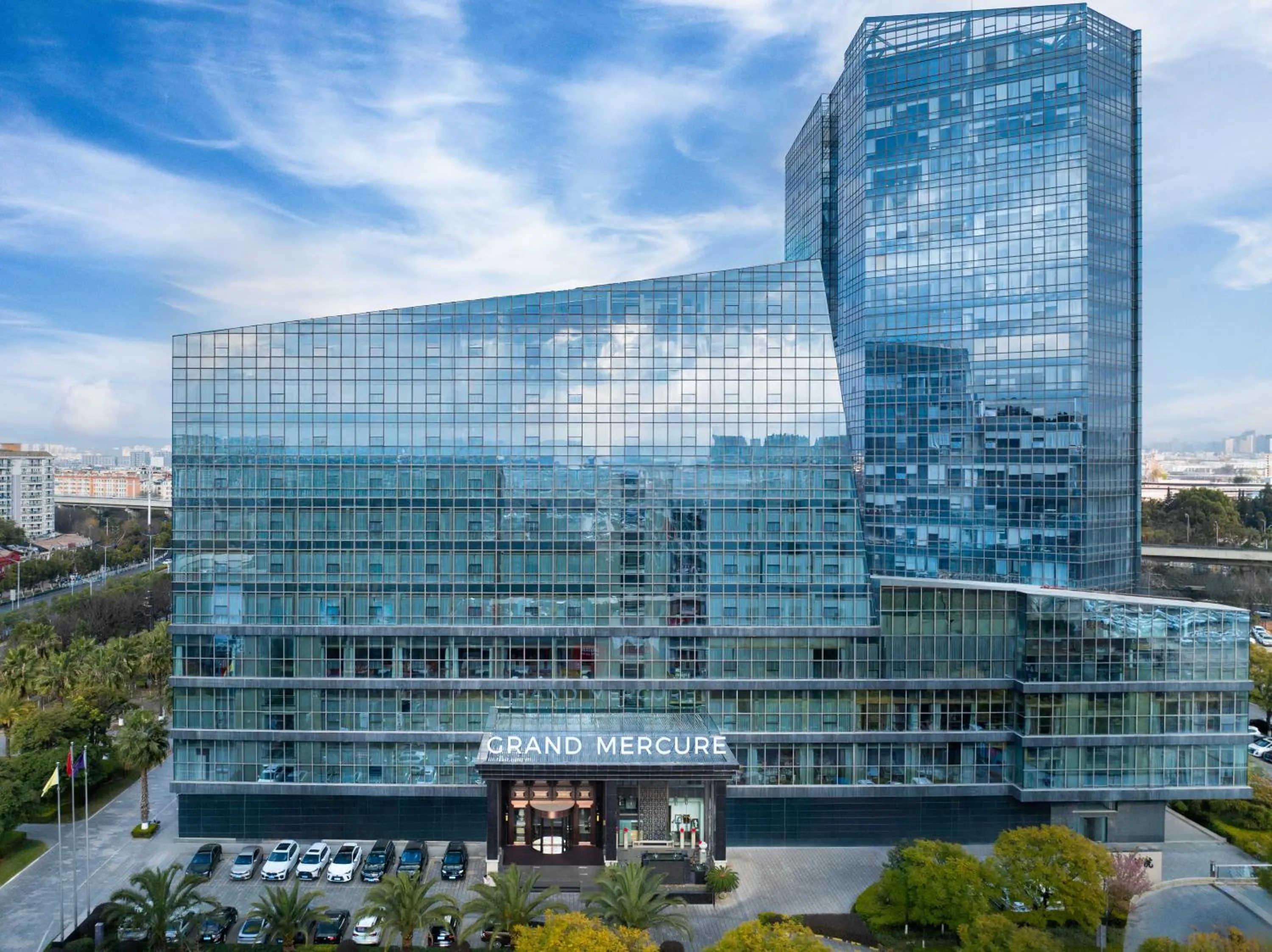Property building in Grand Mercure Kunming South