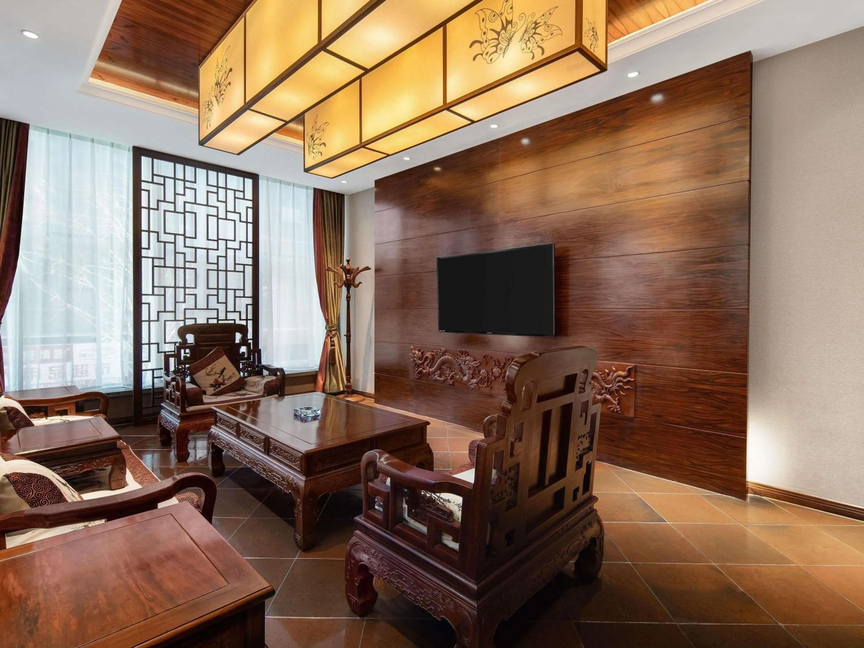 Restaurant/places to eat in Grand Mercure Kunming South