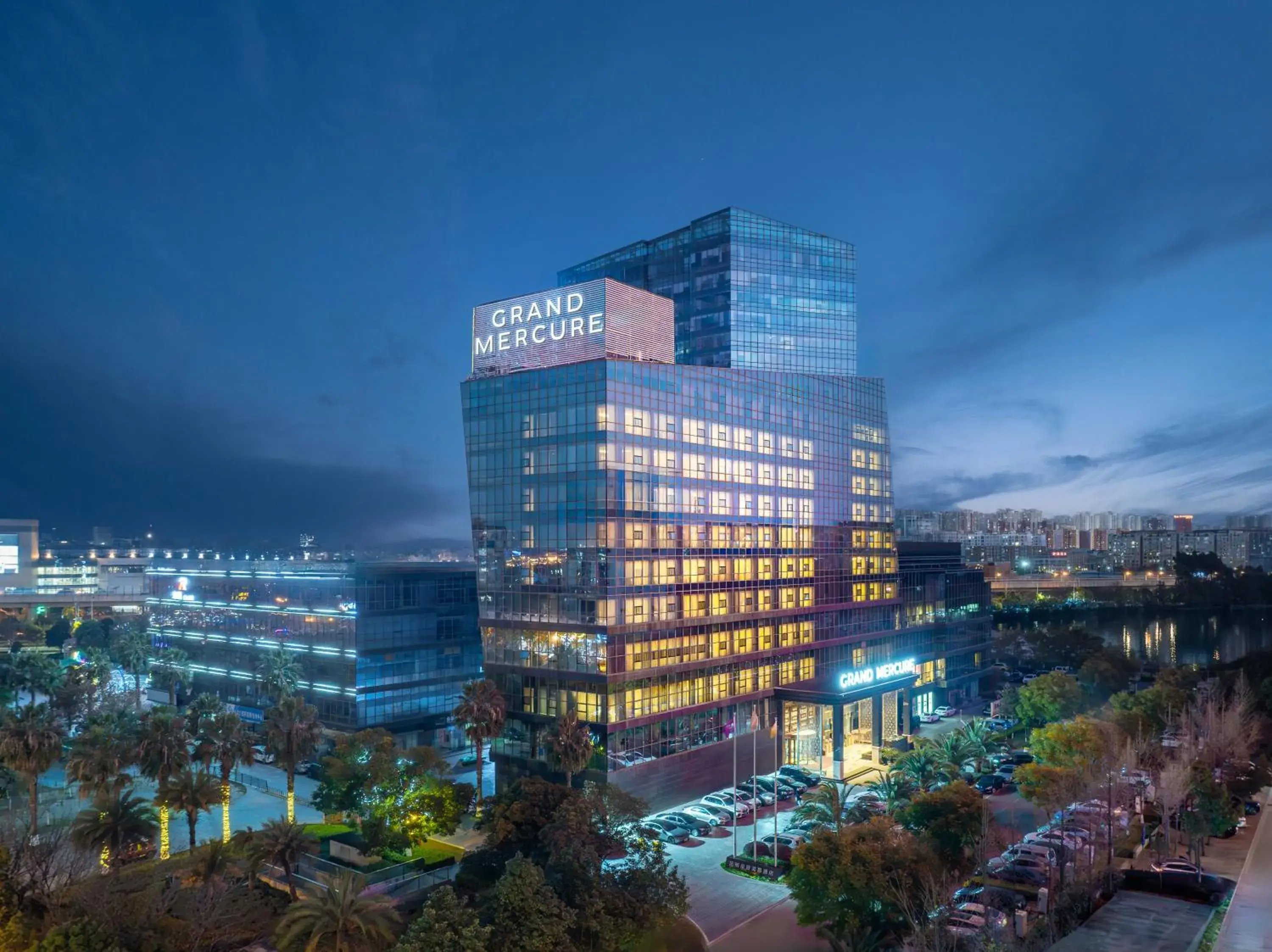 Property building in Grand Mercure Kunming South Property building in Grand Mercure Kunming South