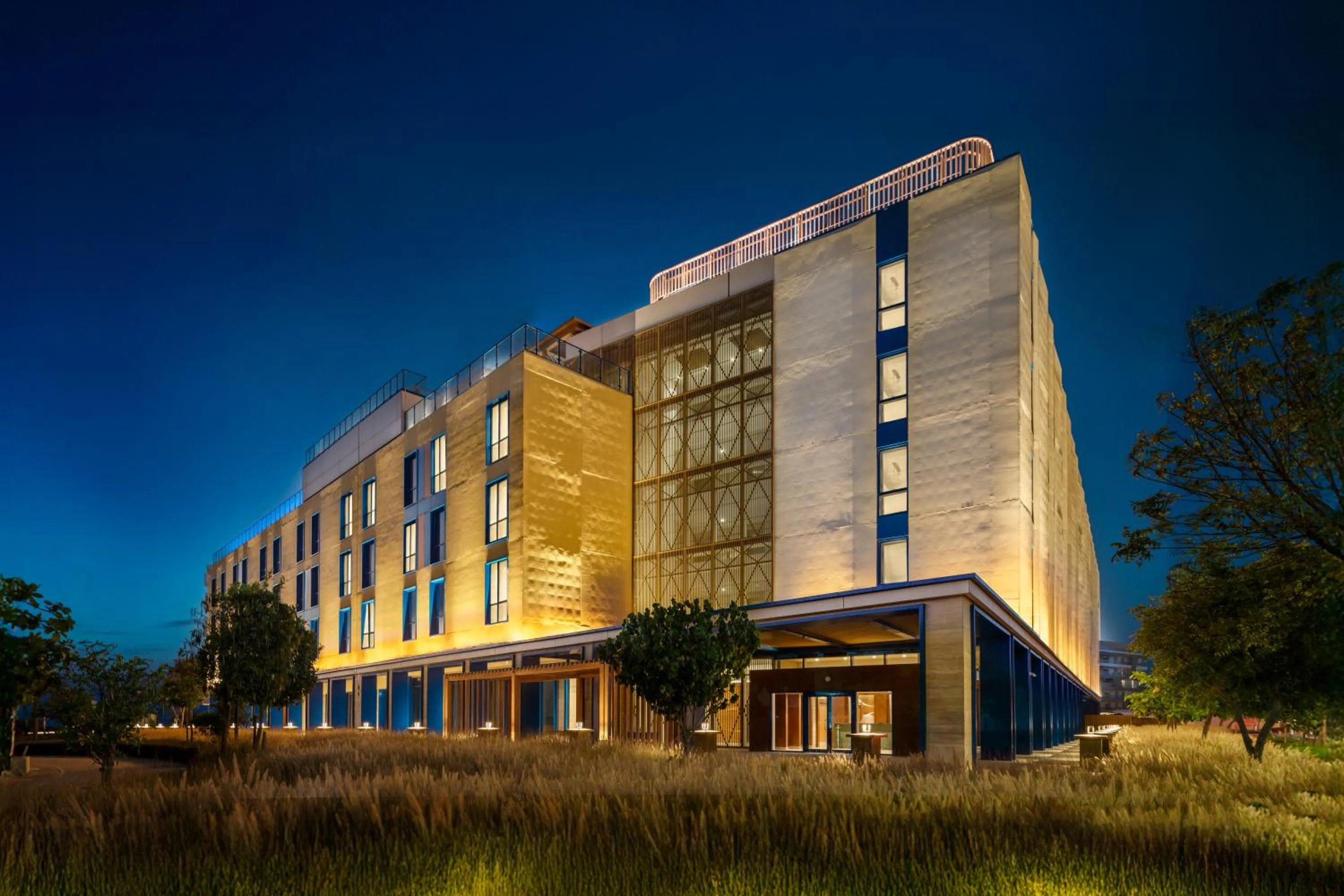 Property building in Millennium Residences Saadiyat Island