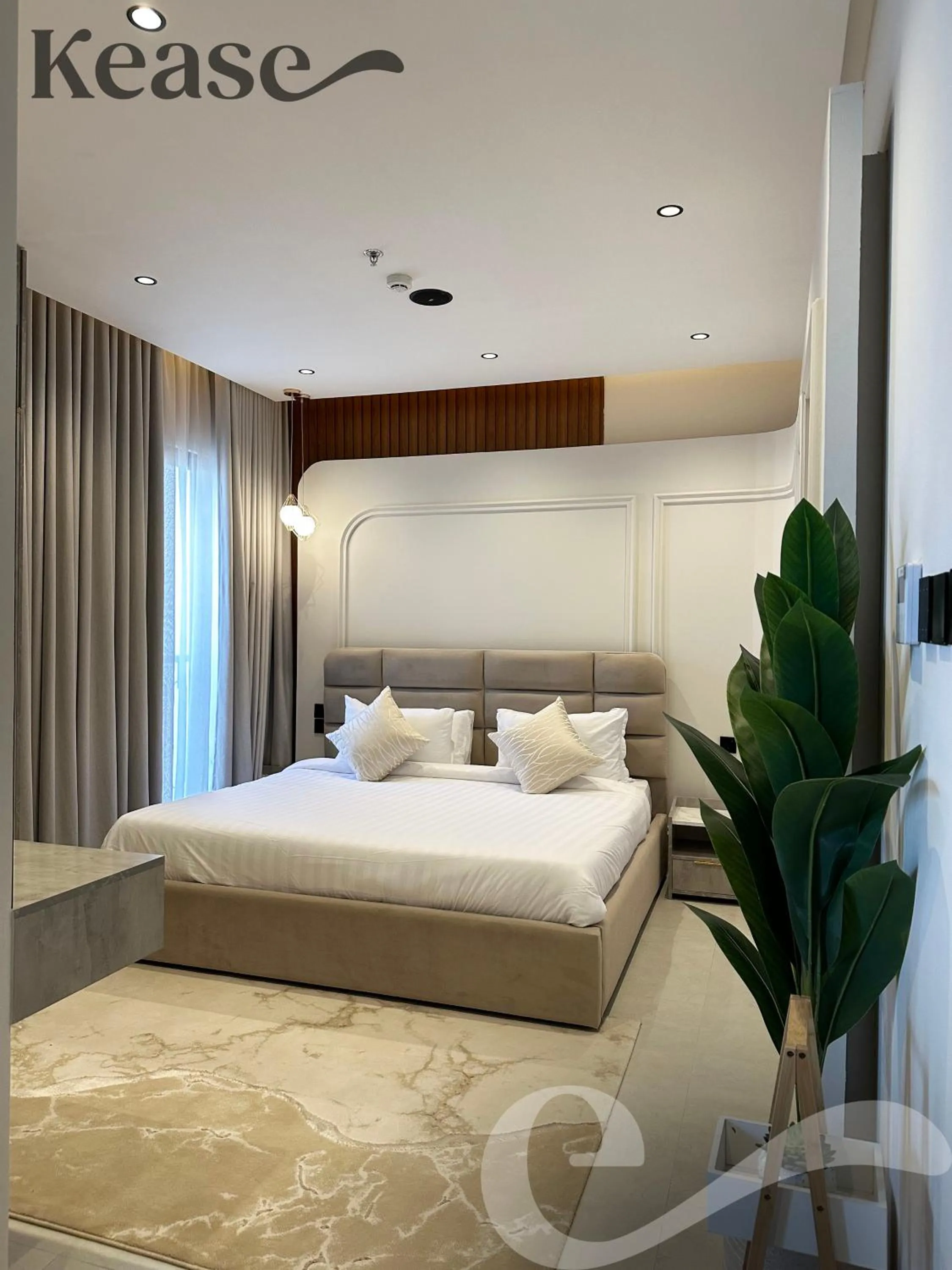 Bed in Kease Narjis A-12 Luxury Gold AX18