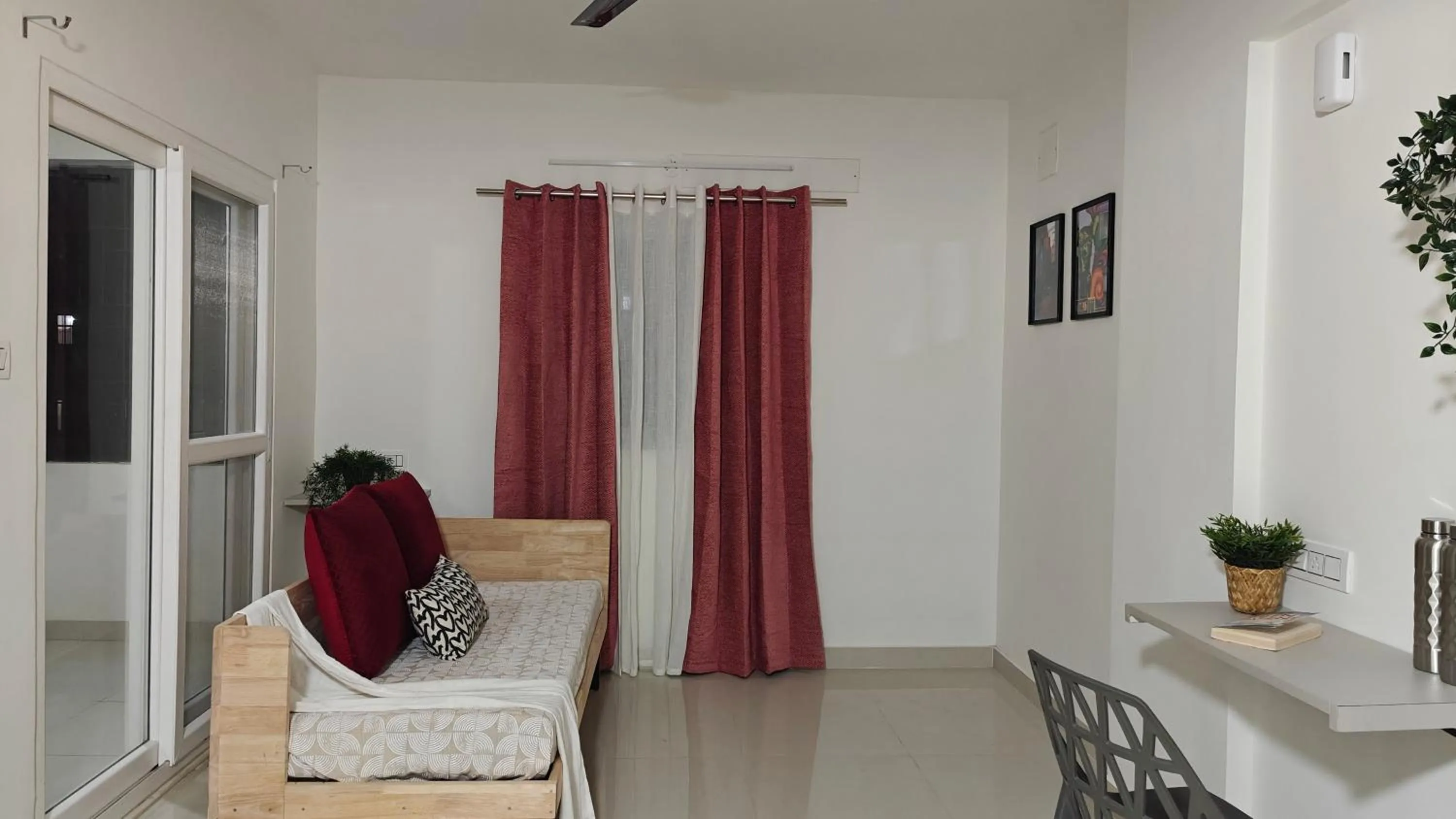 3 Home Tales (Brookefield)