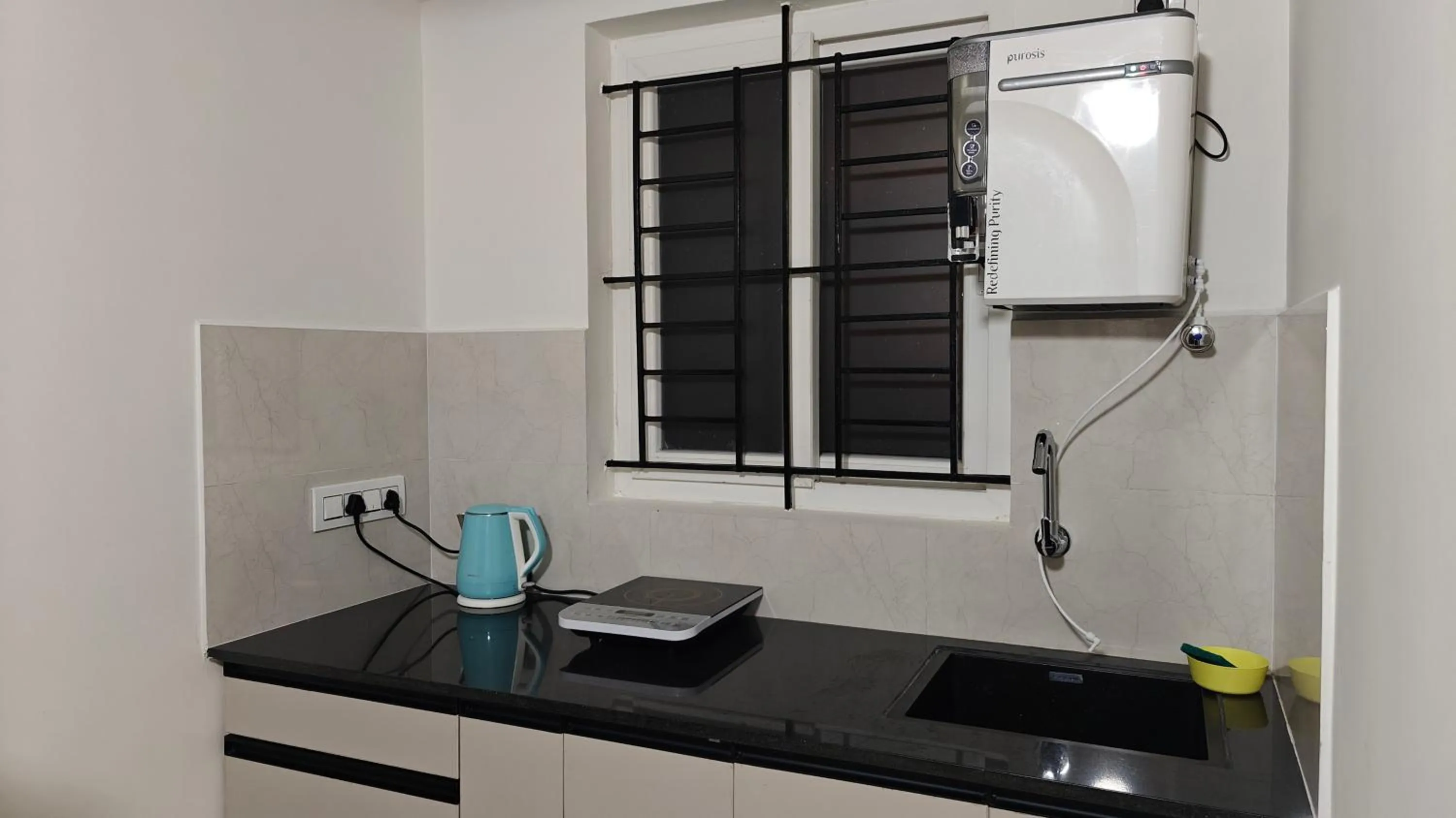 3 Home Tales (Brookefield)