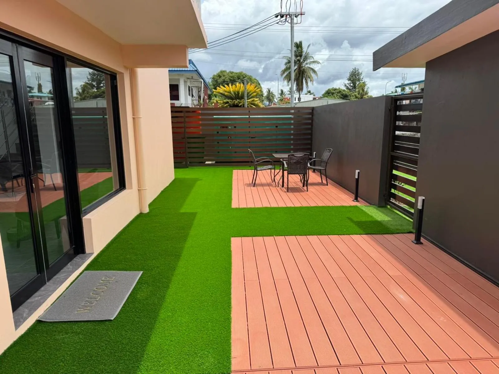 Seating area in Hibiscus Suites And Residences