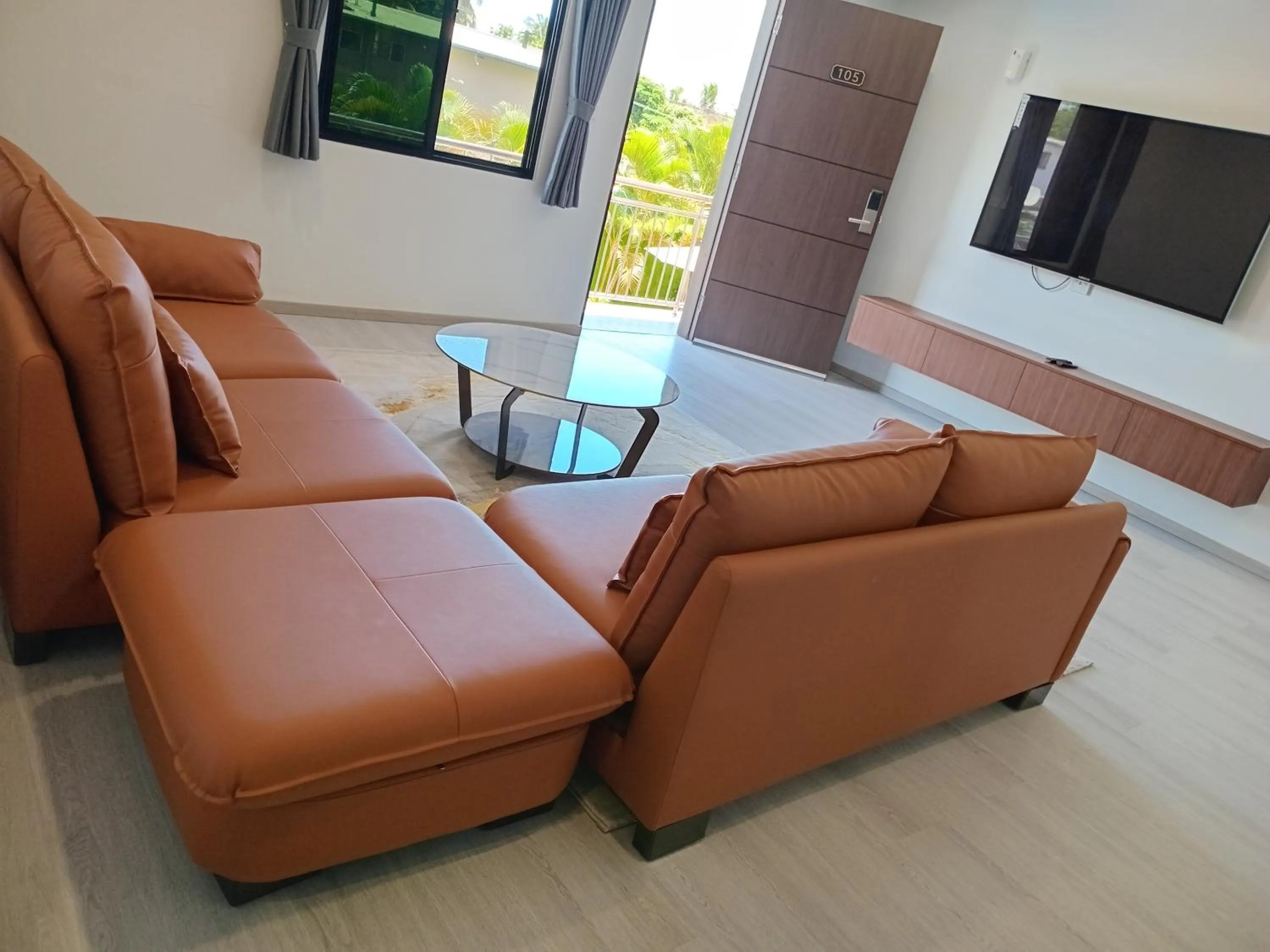 Living room in Hibiscus Suites And Residences