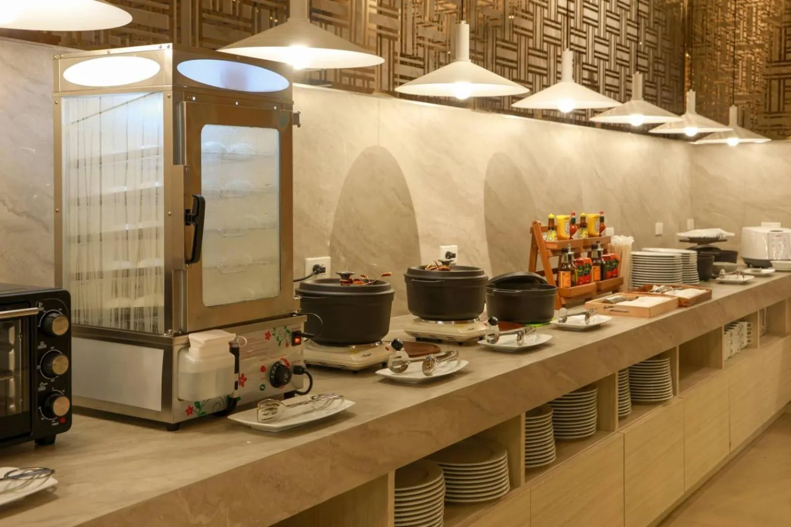 Restaurant/places to eat in Lalynn Resort & Villas, Phuket