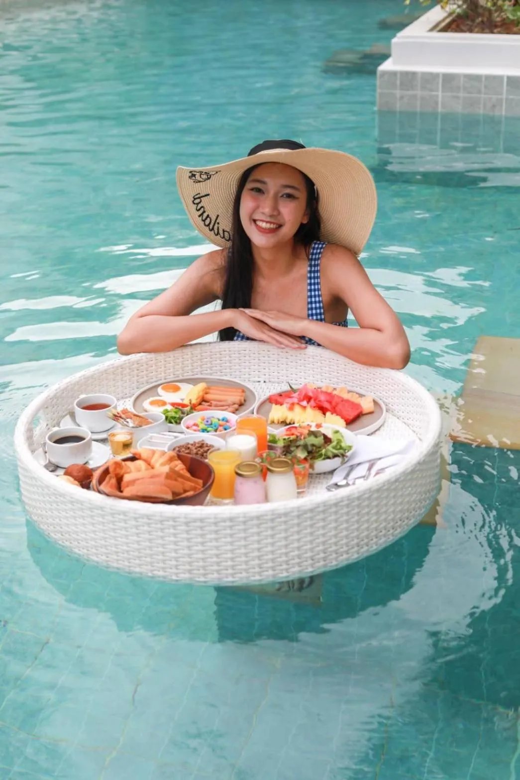 Swimming pool in Lalynn Resort & Villas, Phuket