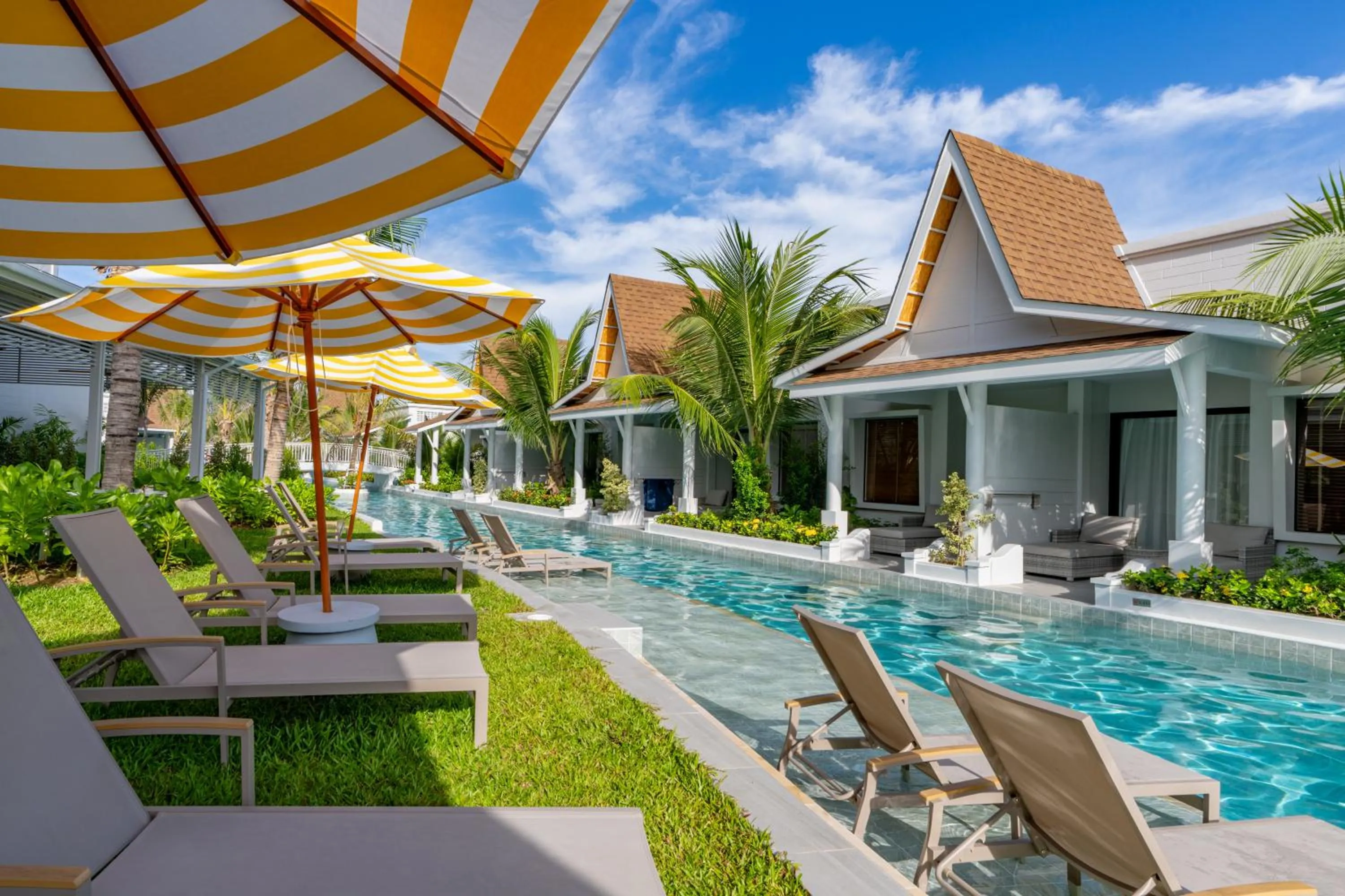 Property building in Lalynn Resort & Villas, Phuket
