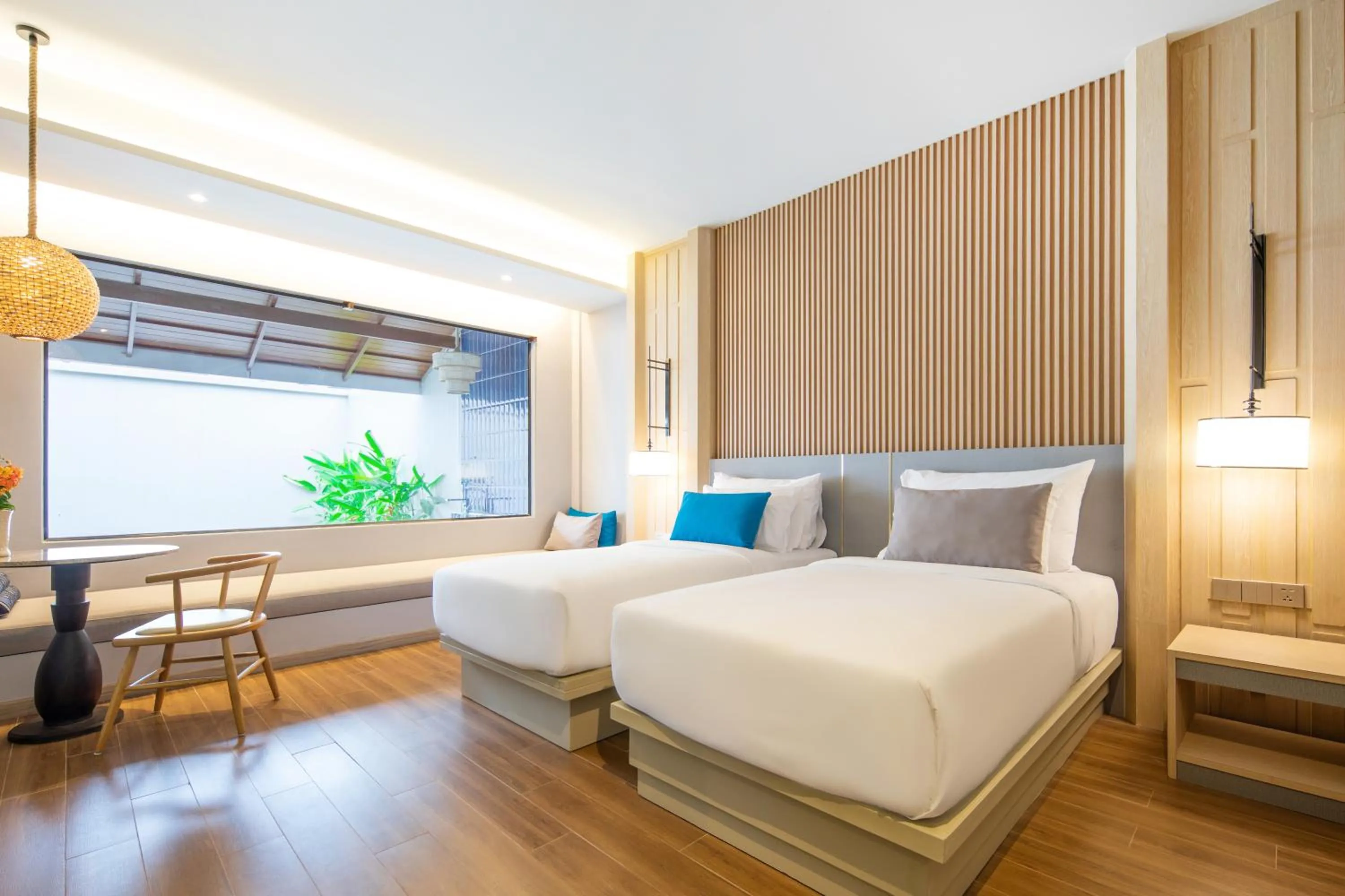 Bedroom, Bed in Lalynn Resort & Villas, Phuket