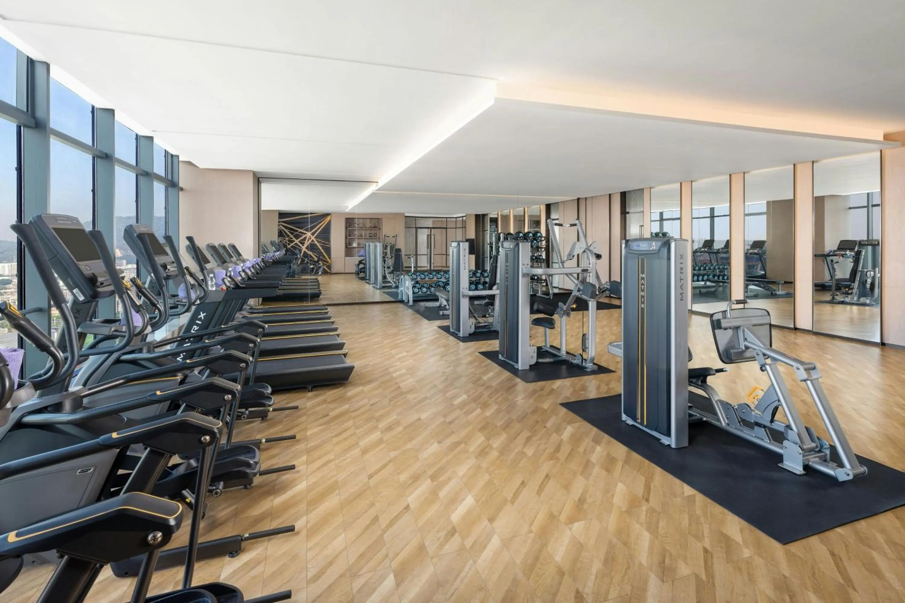 Fitness centre/facilities in Jieyang Marriott Hotel