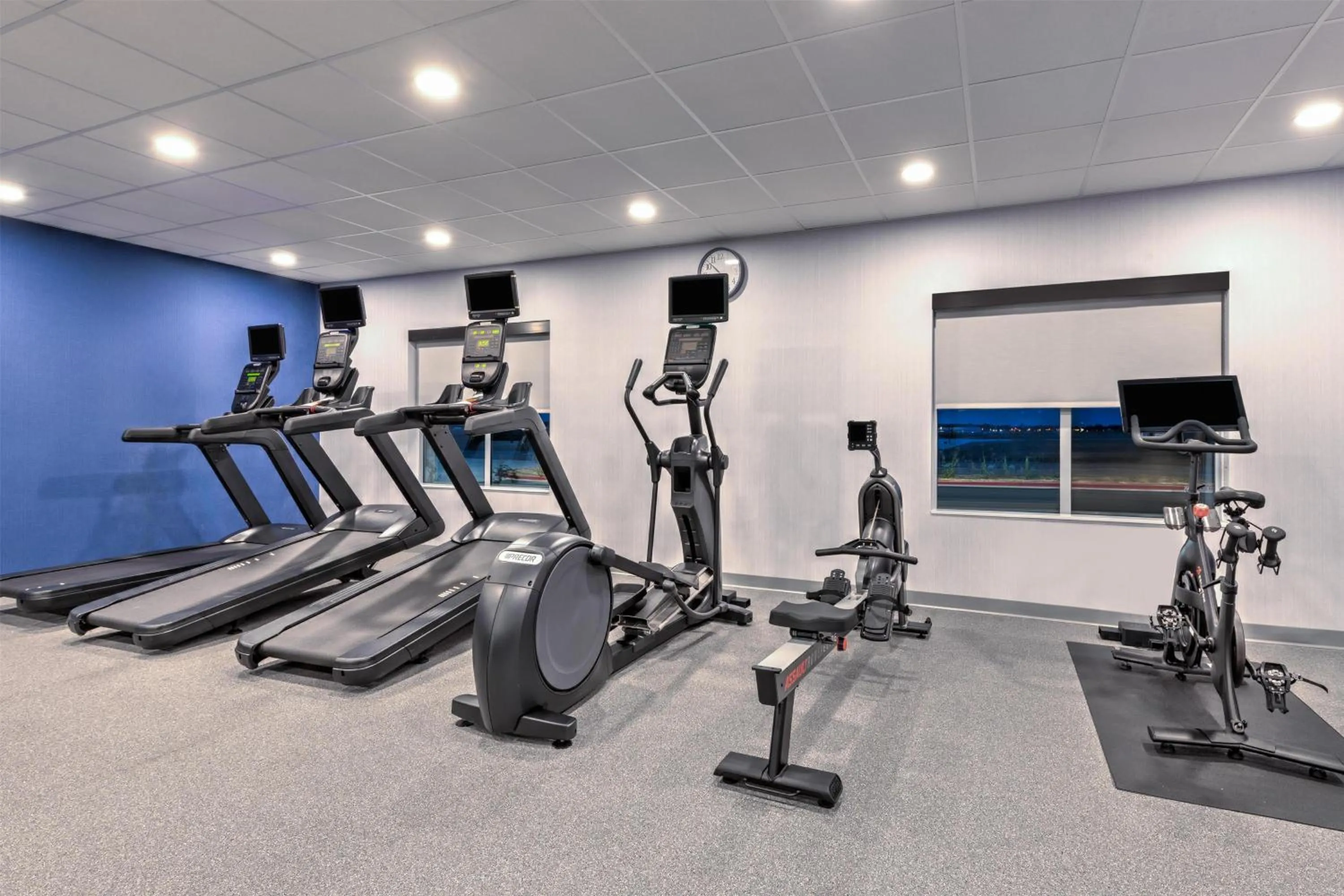 Fitness centre/facilities in Hampton Inn & Suites by Hilton Little Rock Airport