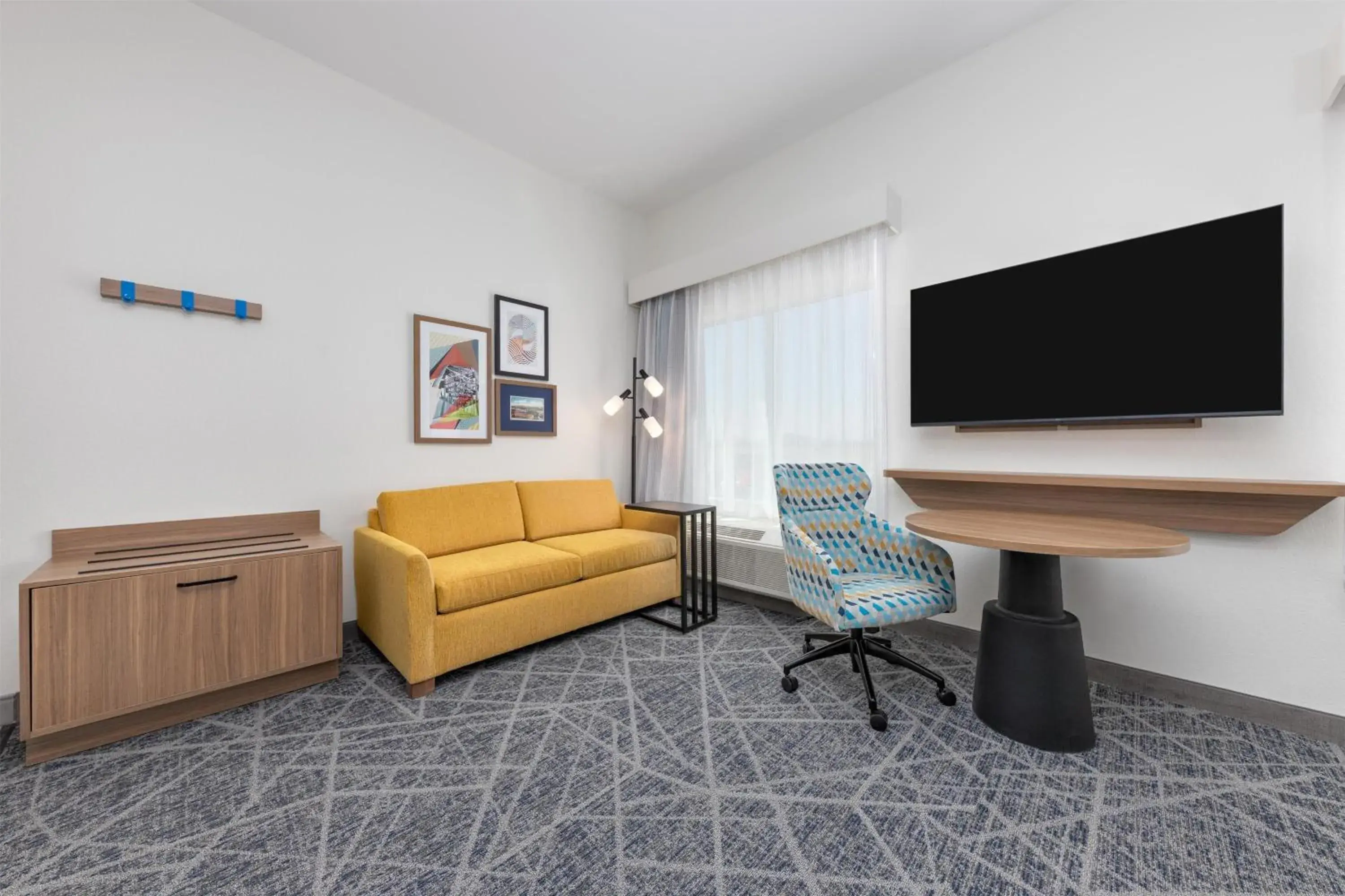 Bedroom in Hampton Inn & Suites by Hilton Little Rock Airport Bedroom in Hampton Inn & Suites by Hilton Little Rock Airport