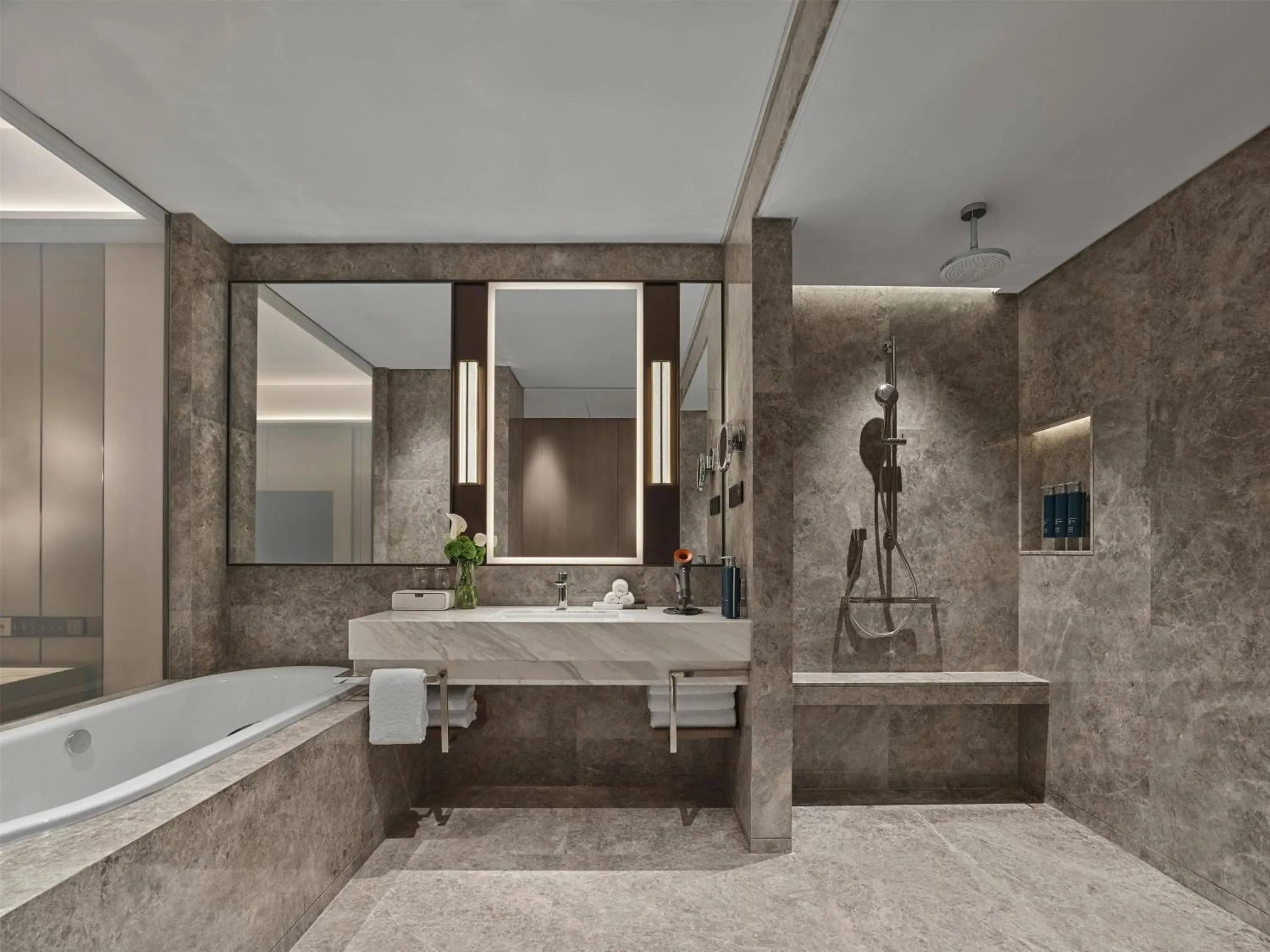 Bathroom in Hilton Shanghai Greater Hongqiao