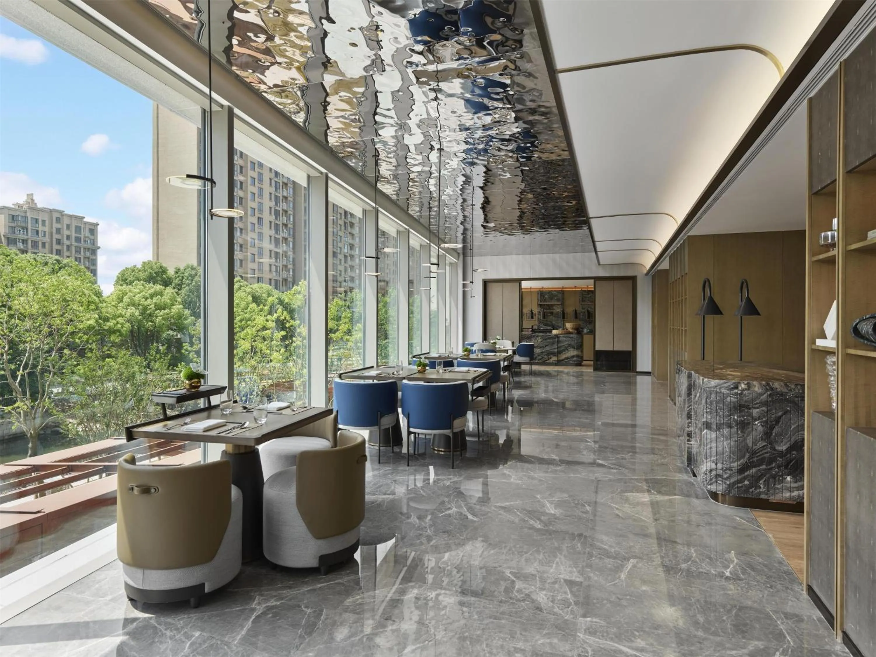 Property building in Hilton Shanghai Greater Hongqiao