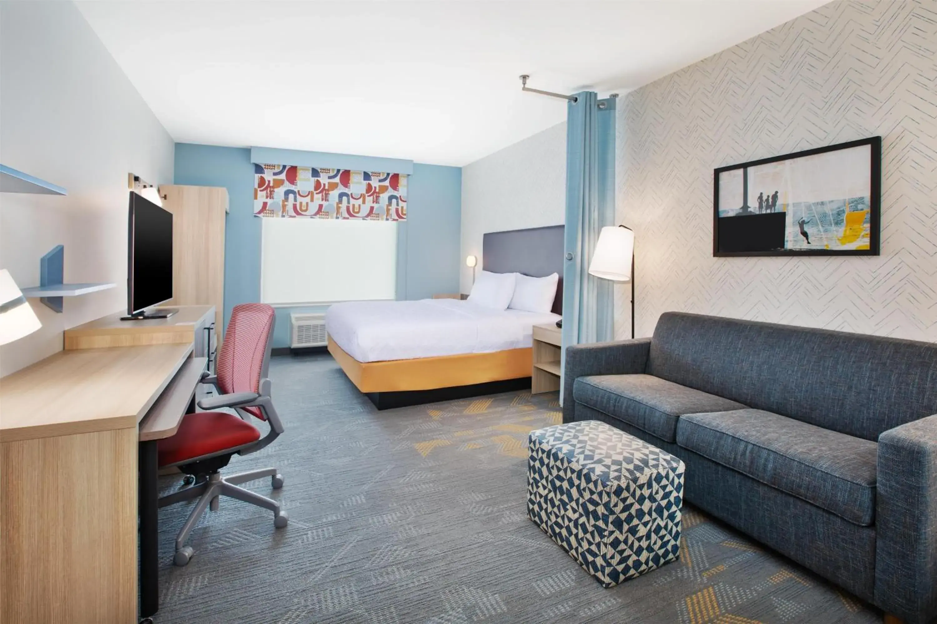 Living room, Bed in Home2 Suites By Hilton Traverse City Living room, Bed in Home2 Suites By Hilton Traverse City