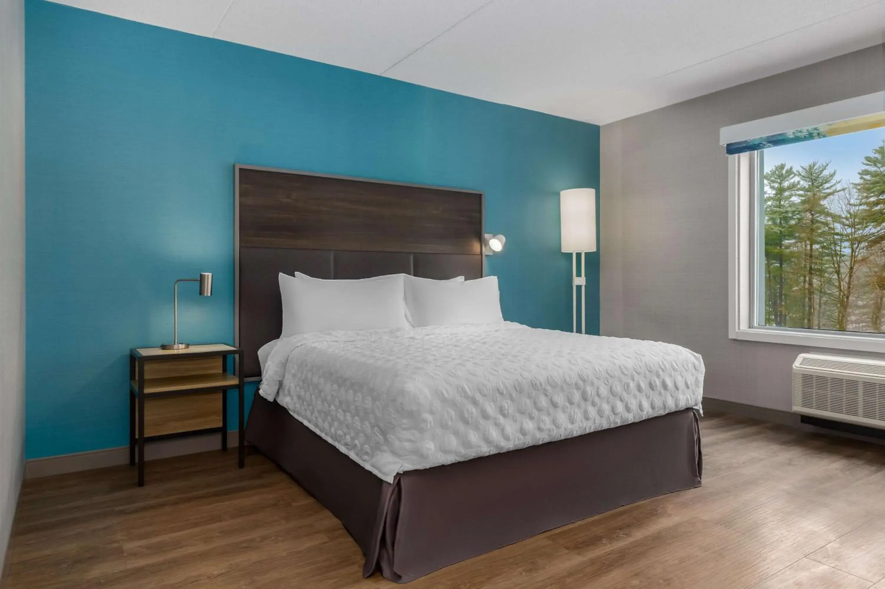 Bed in Tru By Hilton Bracebridge, On Bed in Tru By Hilton Bracebridge, On