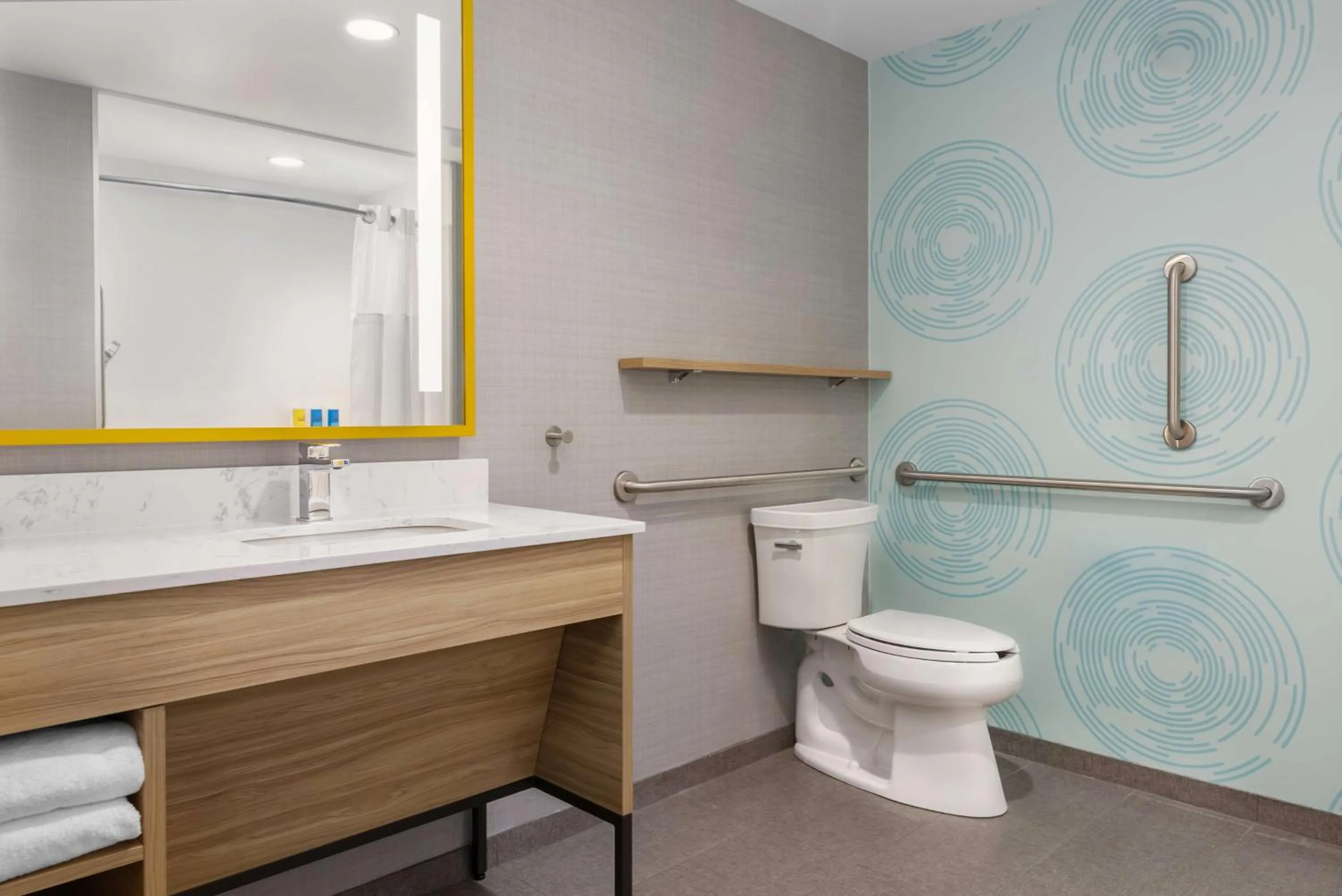 Bathroom in Tru By Hilton Bracebridge, On