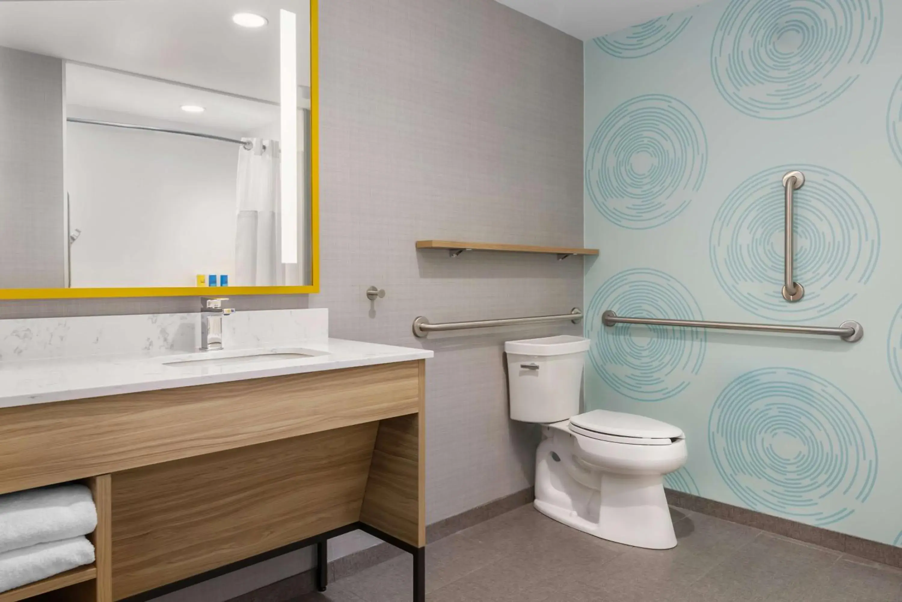 Bathroom in Tru By Hilton Bracebridge, On Bathroom in Tru By Hilton Bracebridge, On