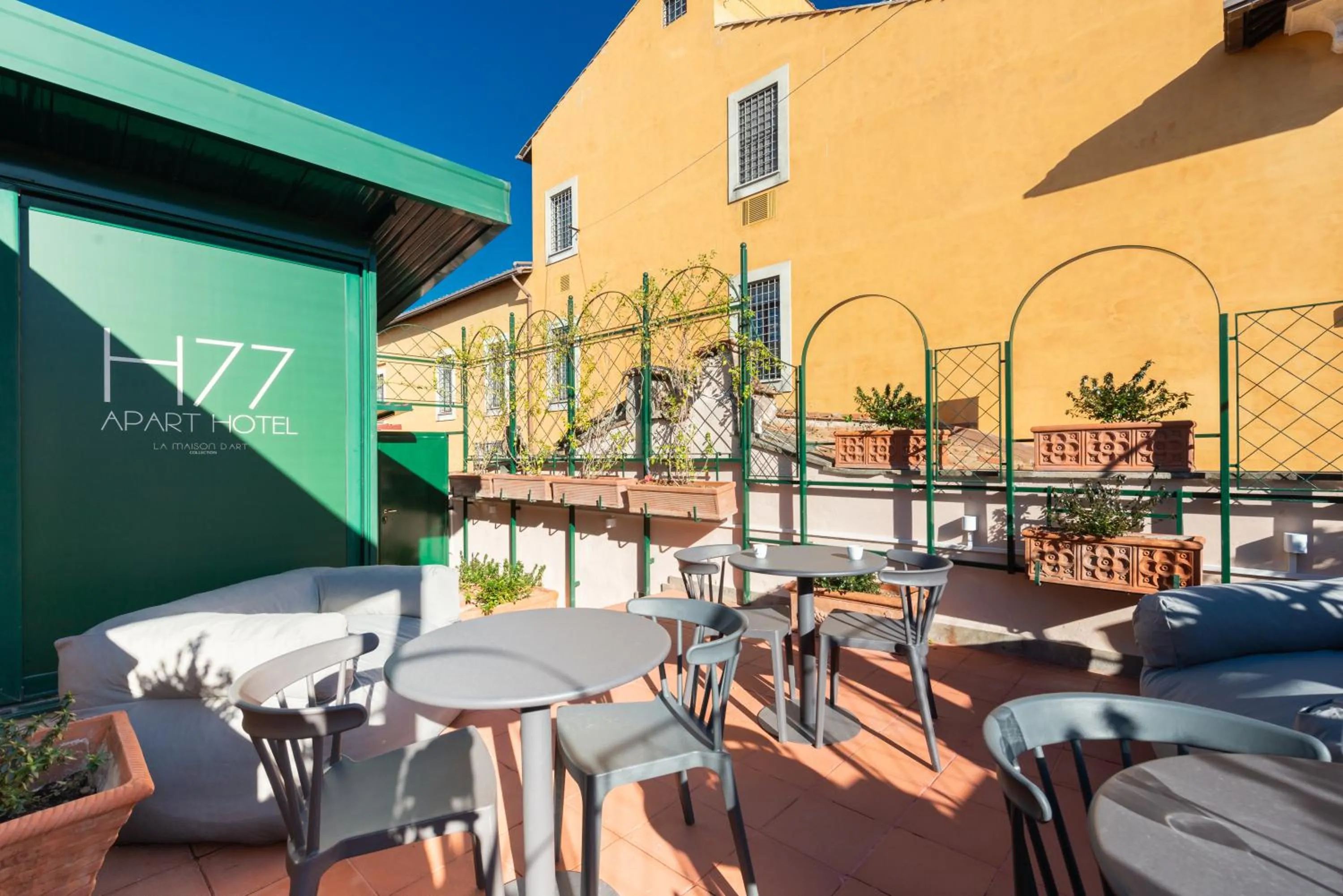 Balcony/Terrace in H77 Apartments - Maison D'Art Collection