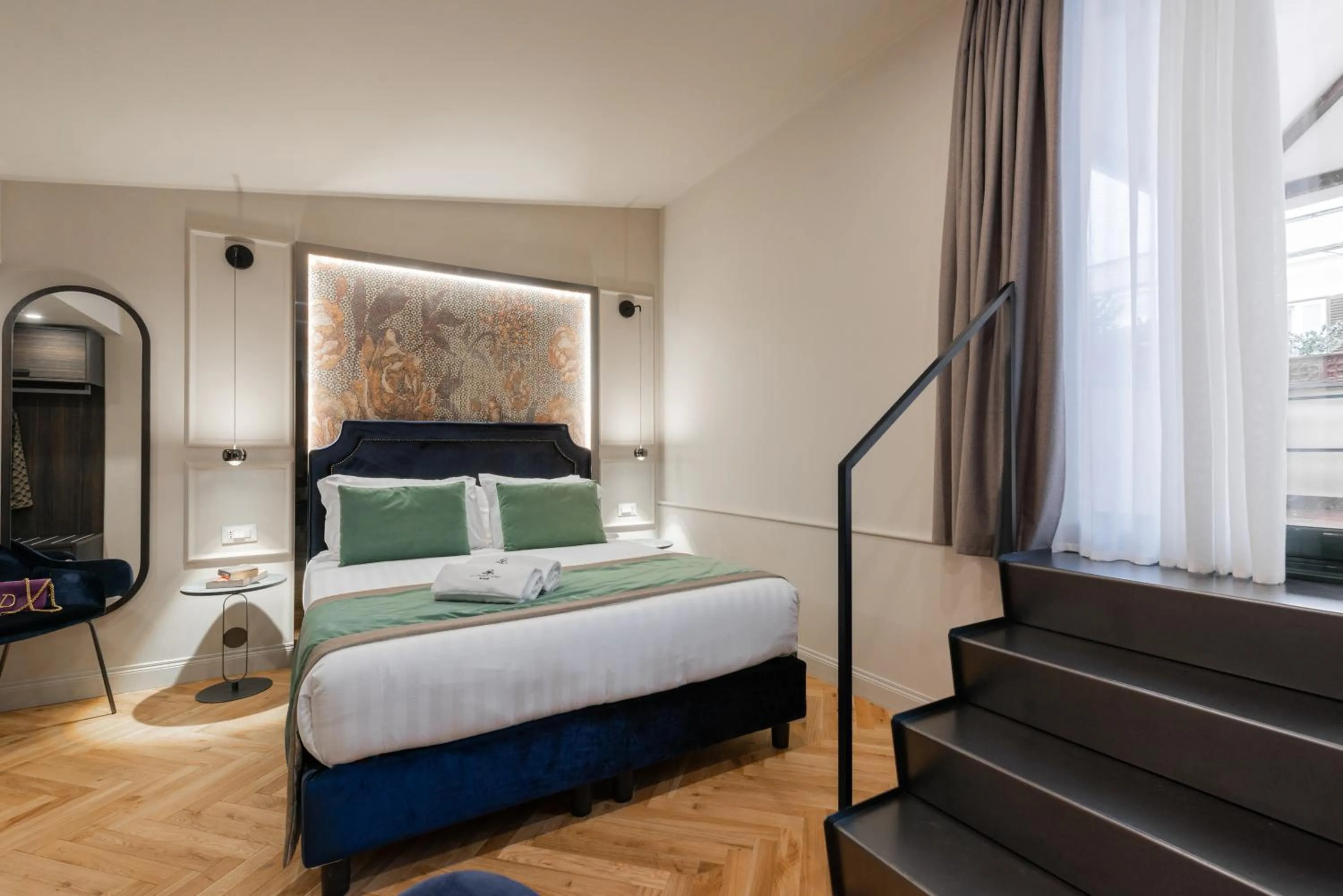 Bed in H77 Apartments - Maison D'Art Collection