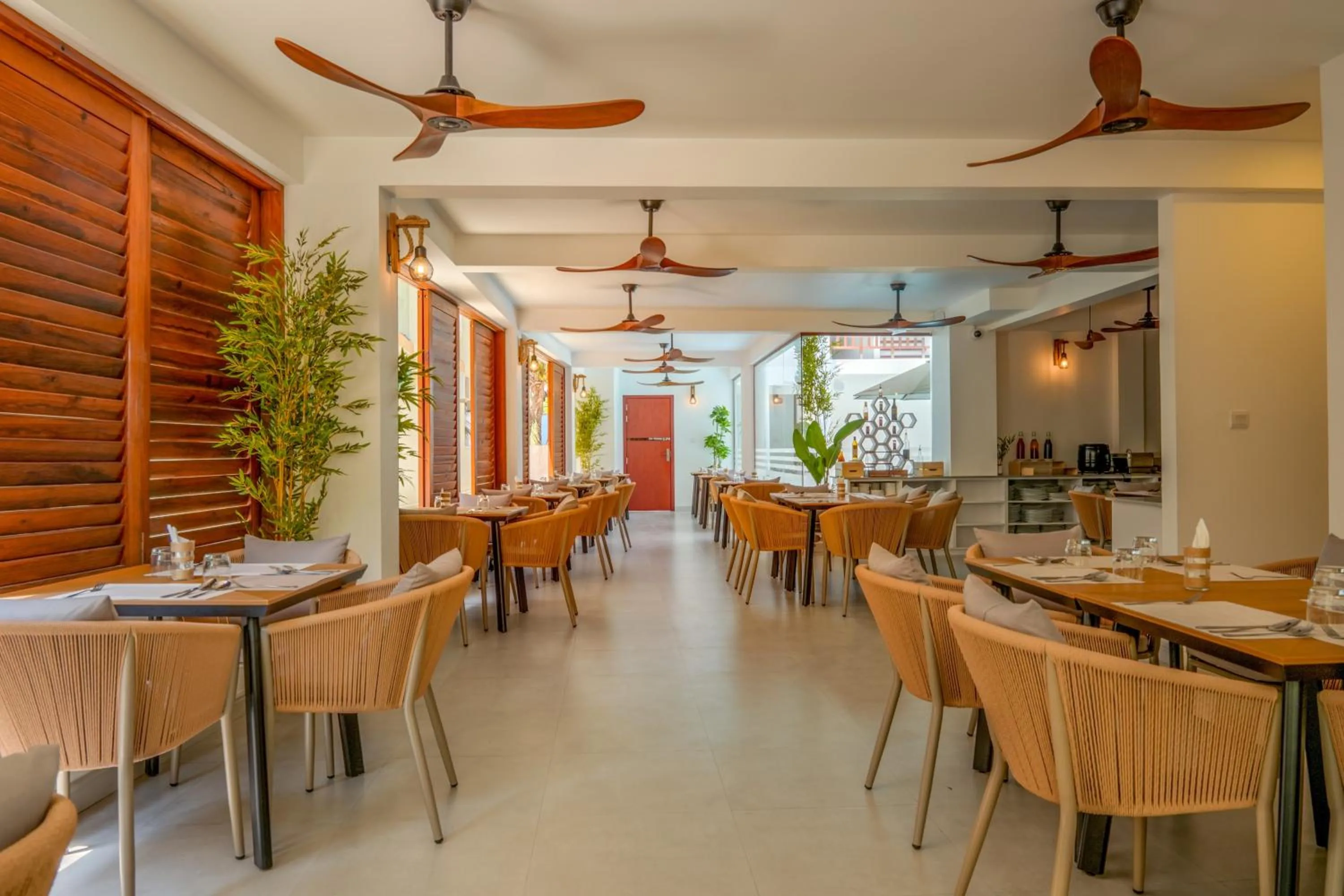 Restaurant/places to eat in Cocomo Maldives
