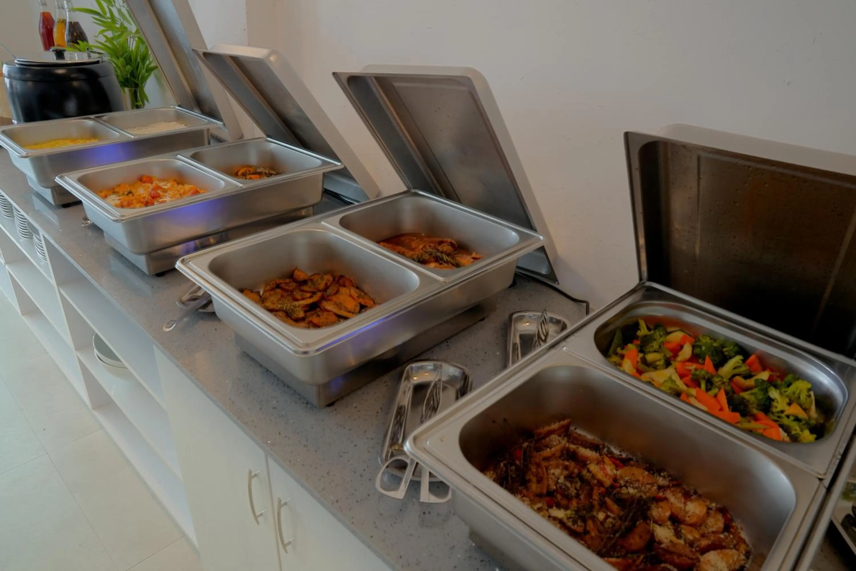 Restaurant/places to eat in Cocomo Maldives