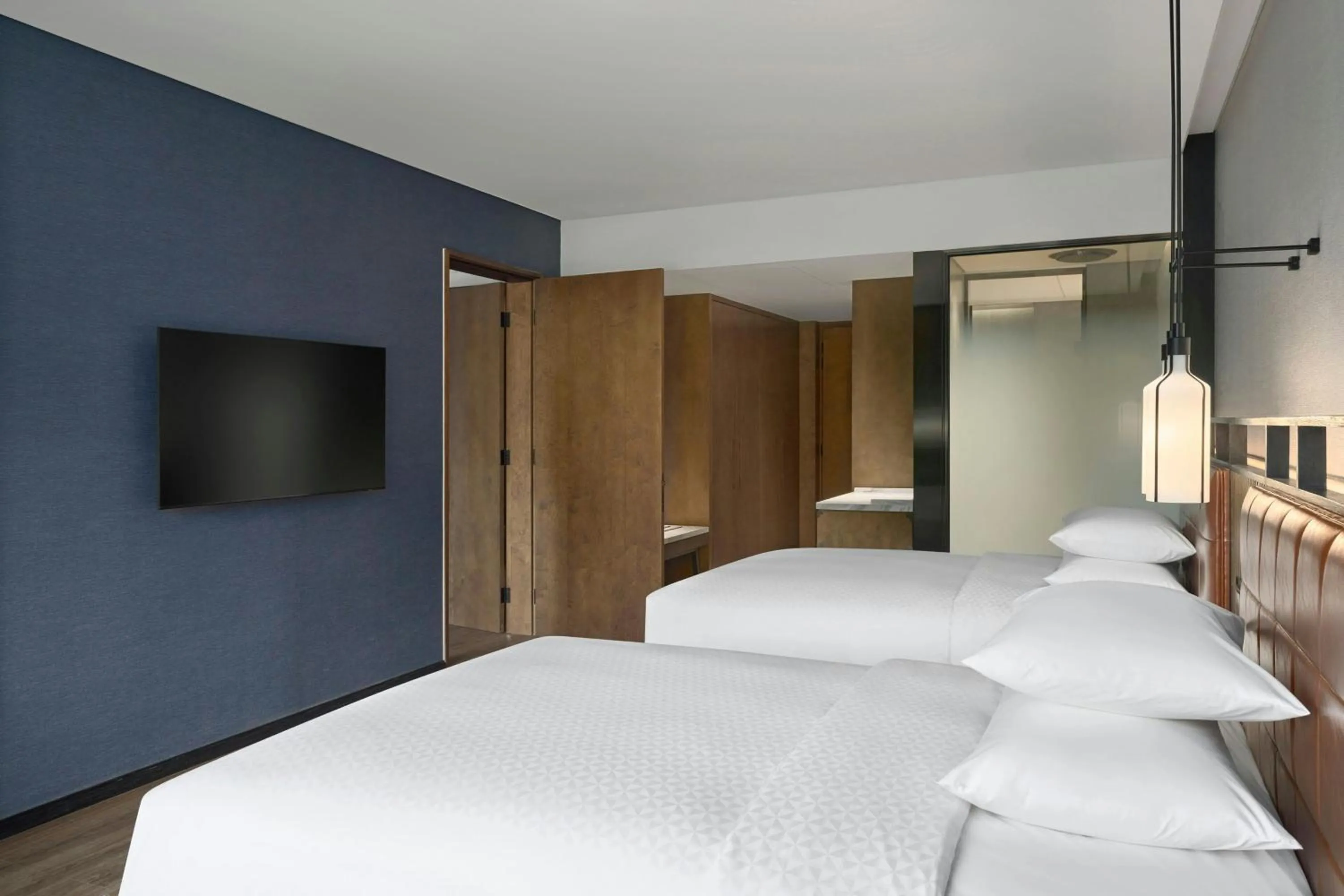 Photo of the whole room, Bed in Four Points by Sheraton Ha Giang