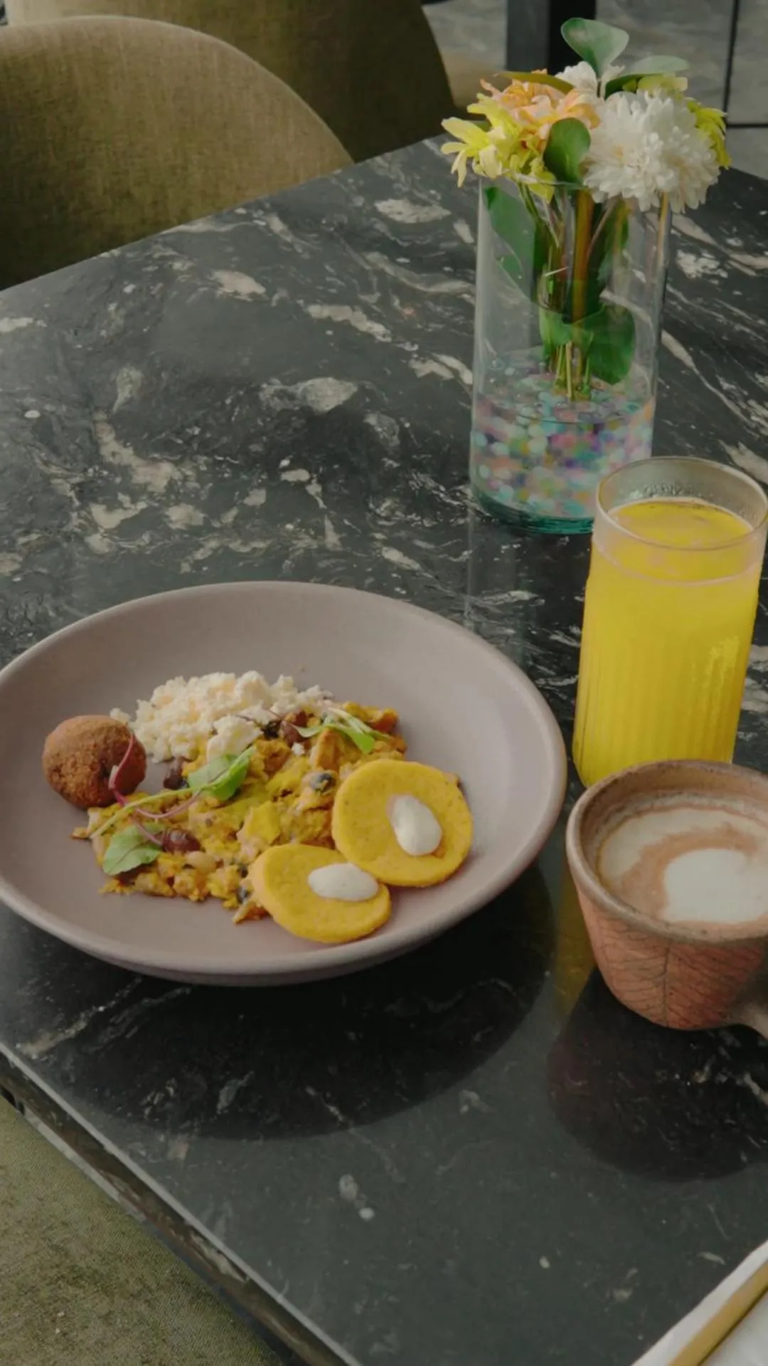 Breakfast in Hotel Casa Tuirak