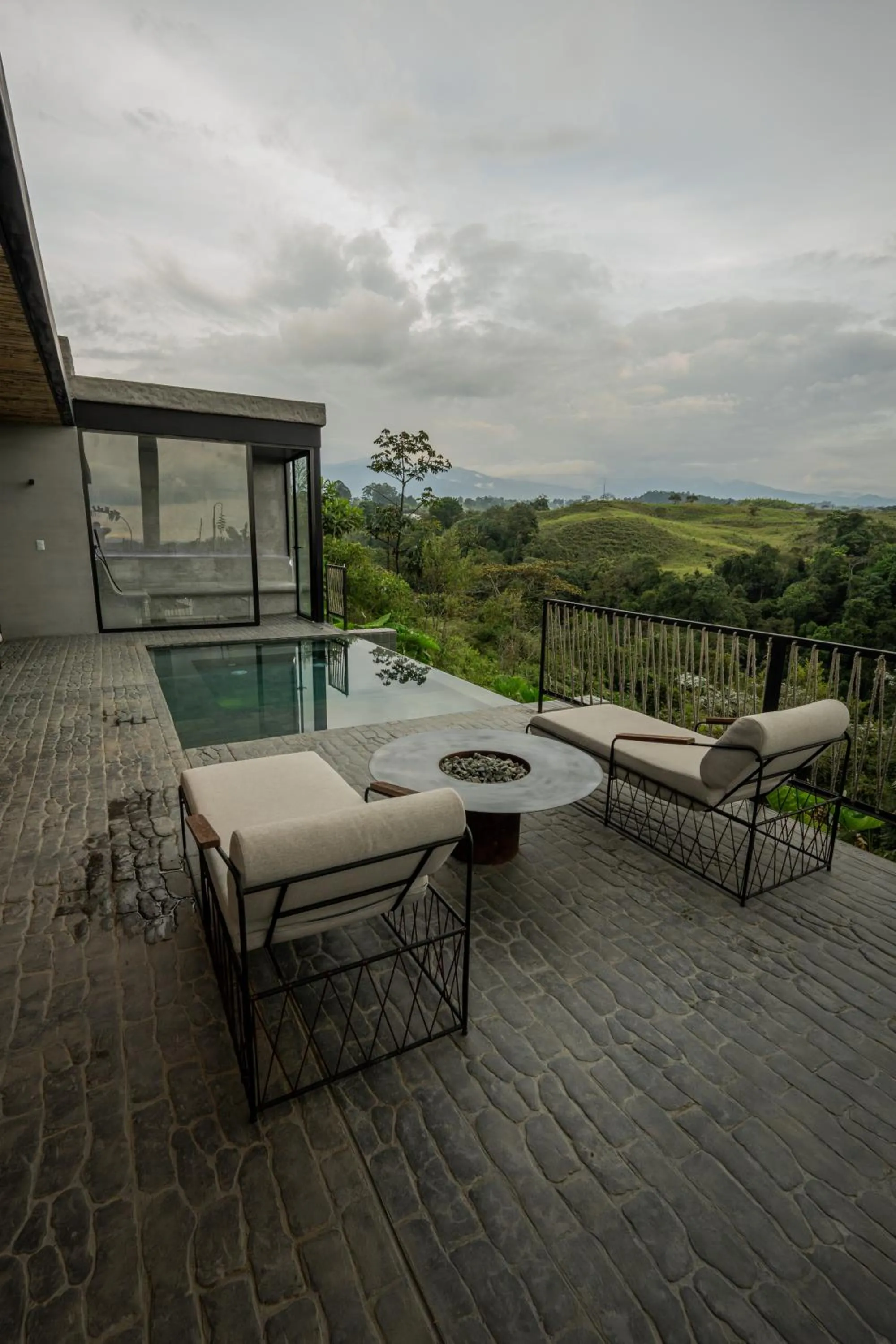 Swimming pool in Hotel Casa Tuirak