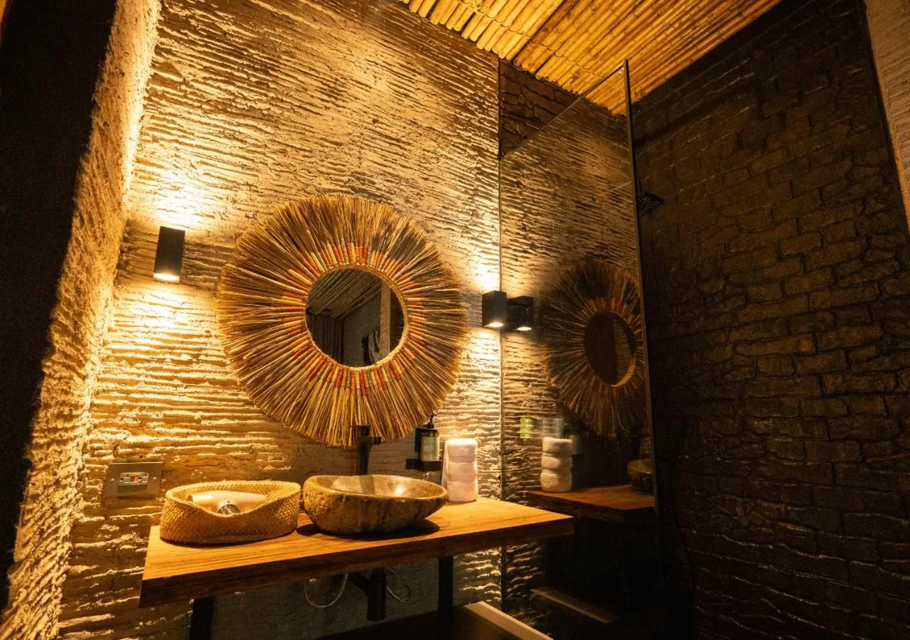 Shower in Hotel Casa Tuirak