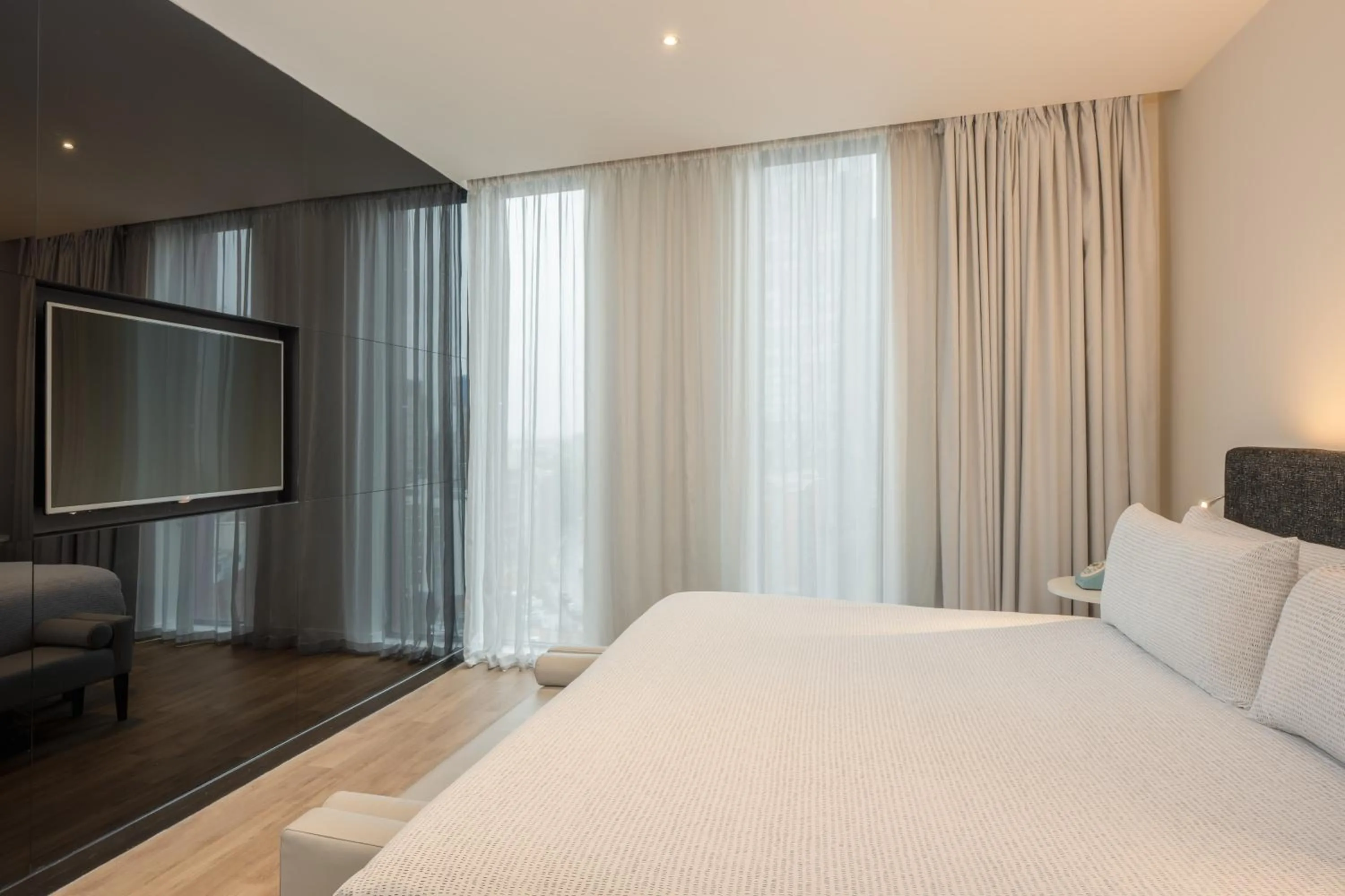 Bedroom, Bed in INNSiDE by Meliá Manchester