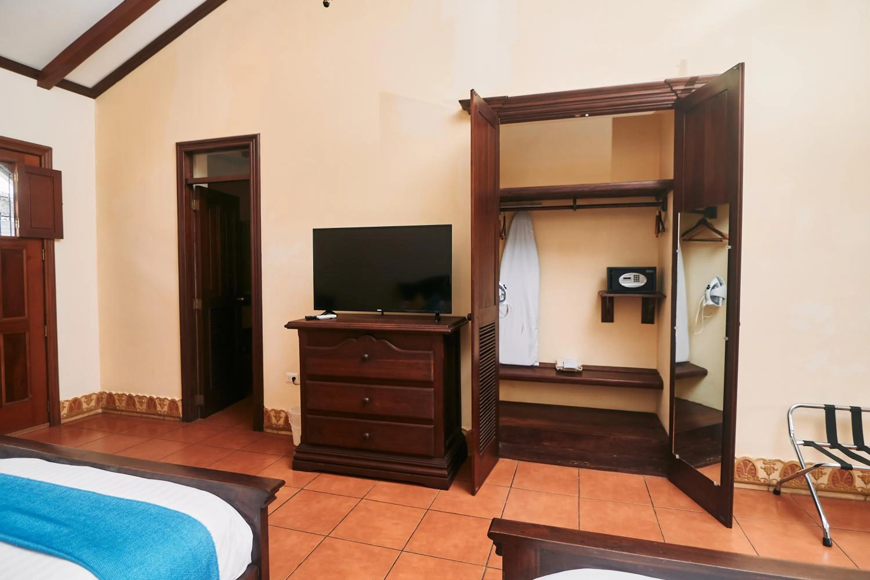 Hotel Plaza Colon - Granada Nicaragua