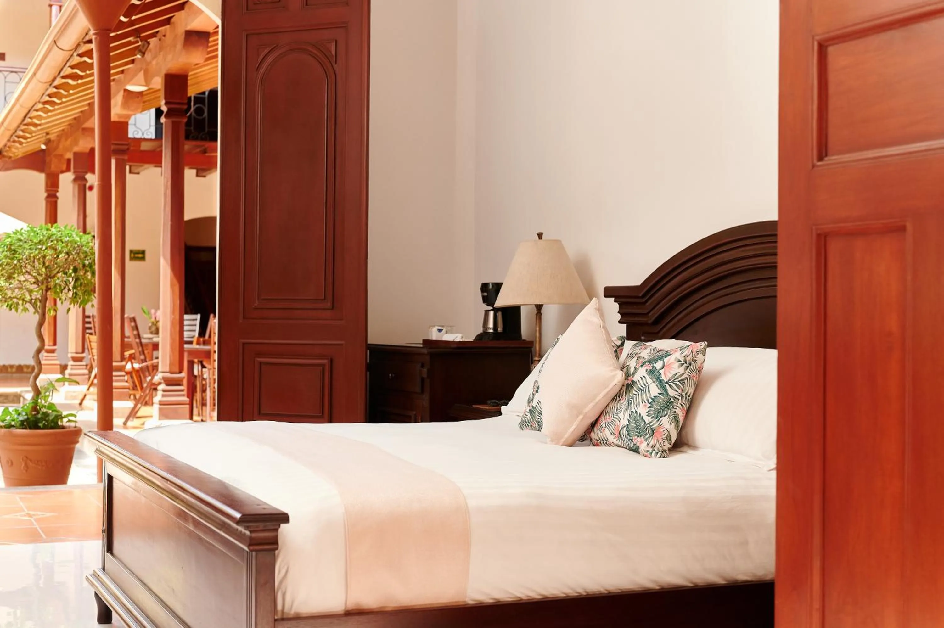 Bed in Hotel Plaza Colon - Granada Nicaragua