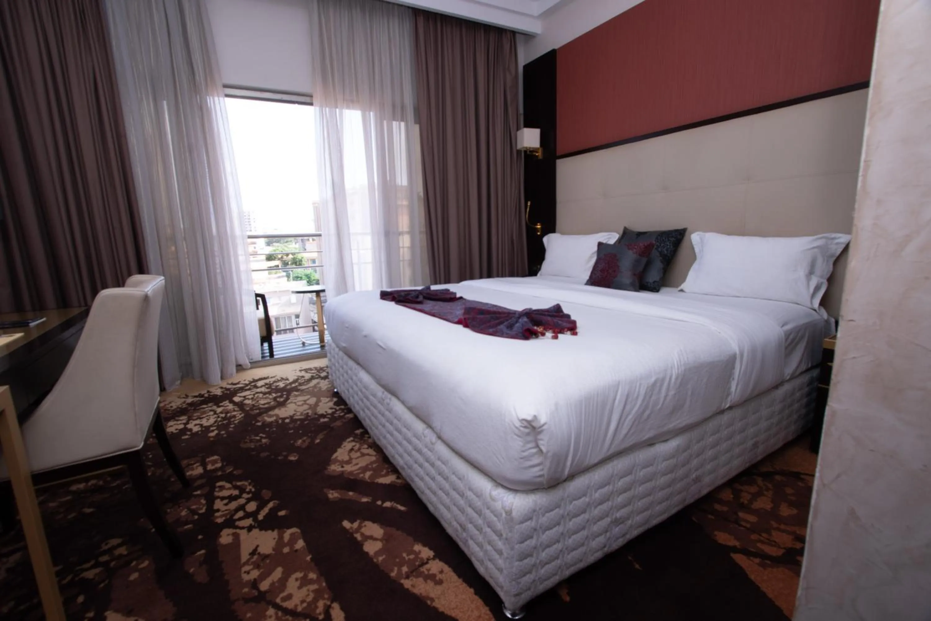 Bed in Hôtel Fleur de Lys Plateau