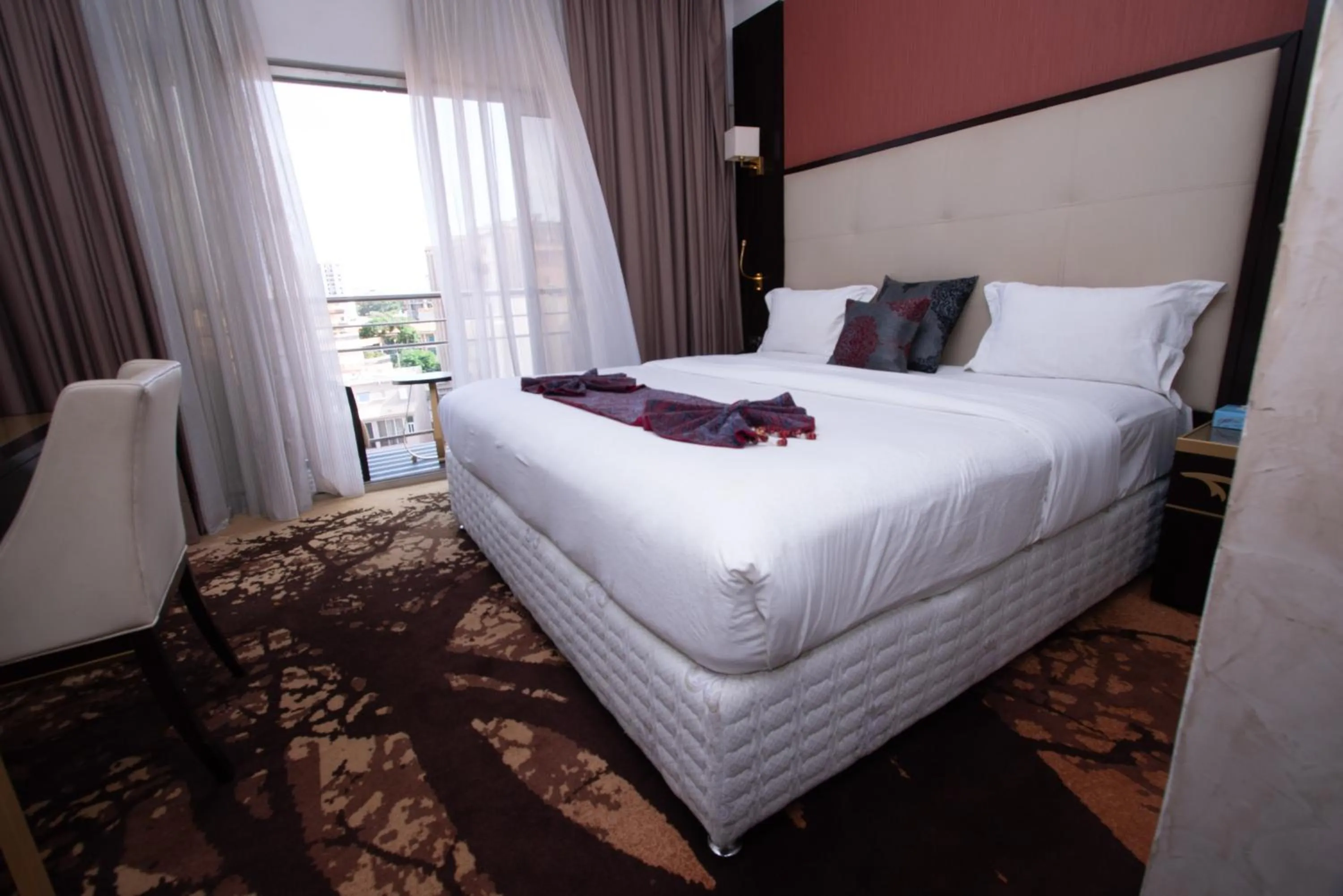 Bed in Hôtel Fleur de Lys Plateau