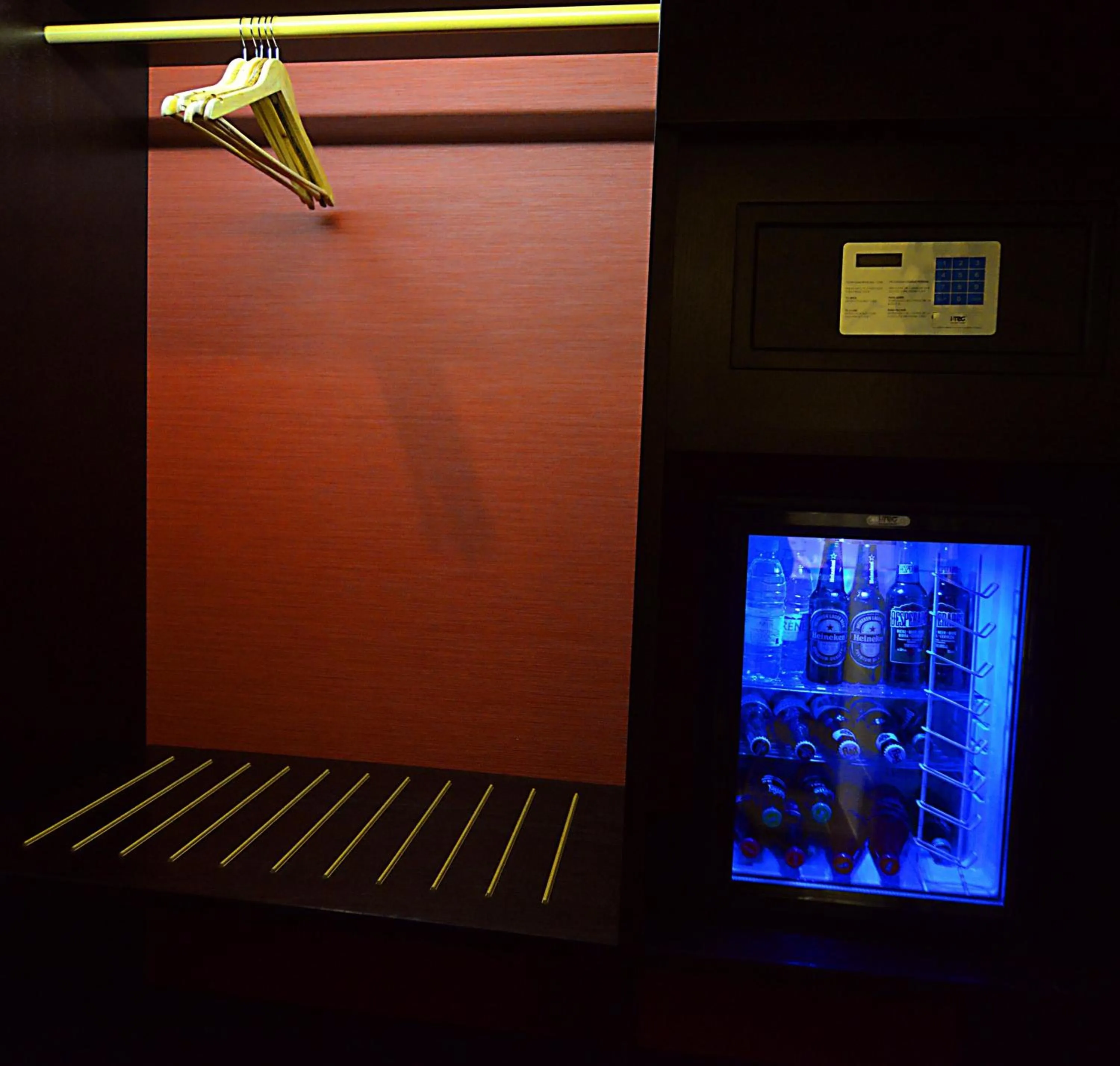 Decorative detail in Hôtel Fleur de Lys Plateau