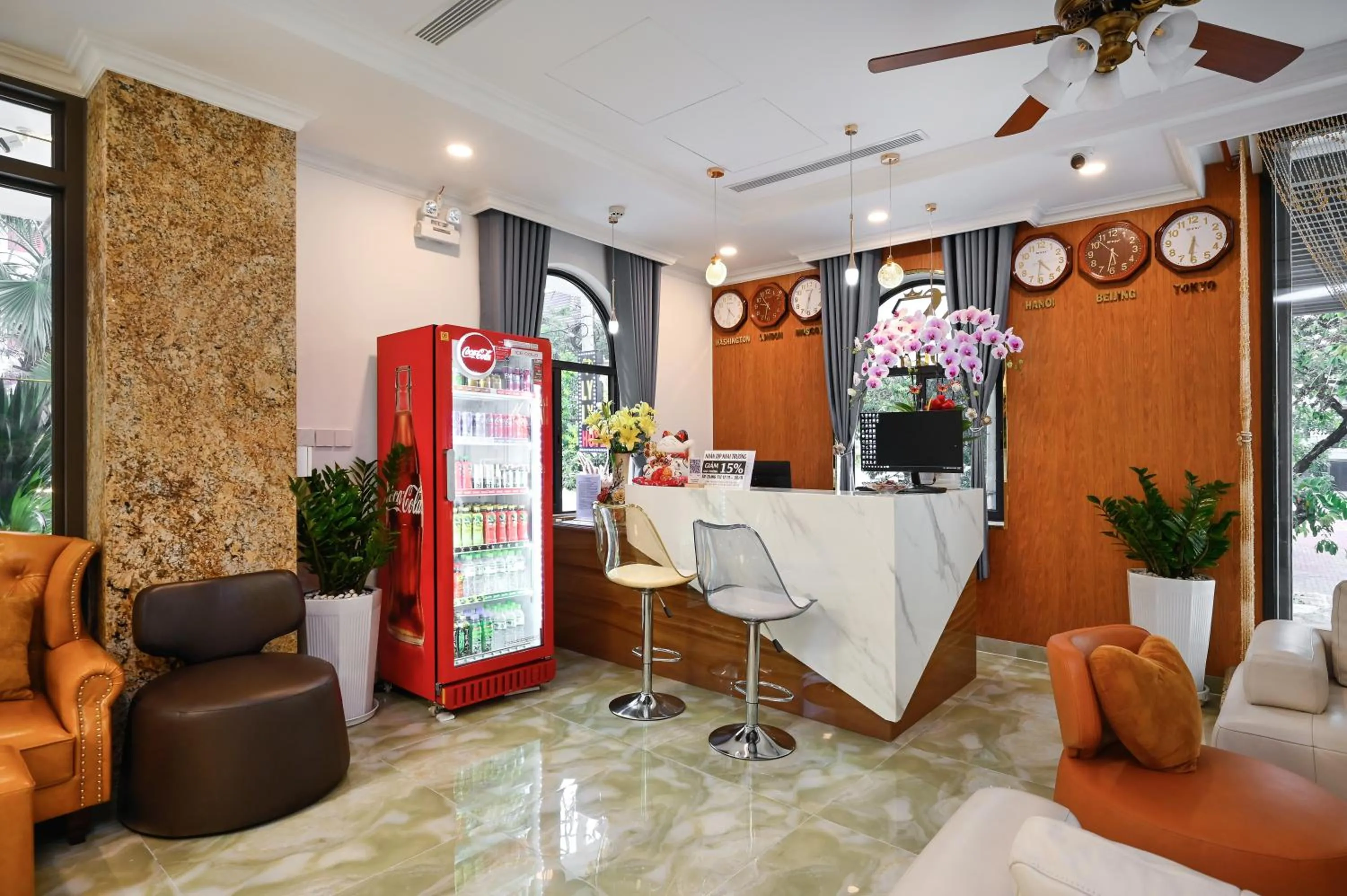 Ly Ly Luxury Hotel