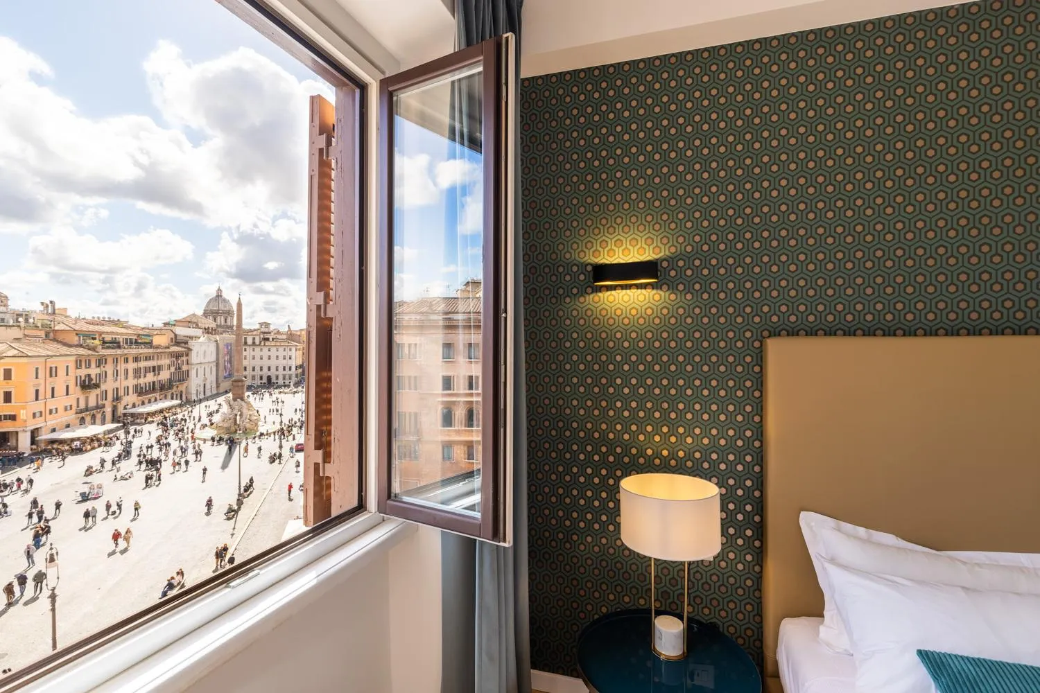 Bed in Navona 49 Luxury Suites&Apartment