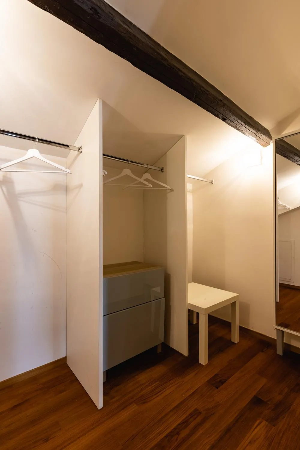 wardrobe in Navona 49 Luxury Suites&Apartment