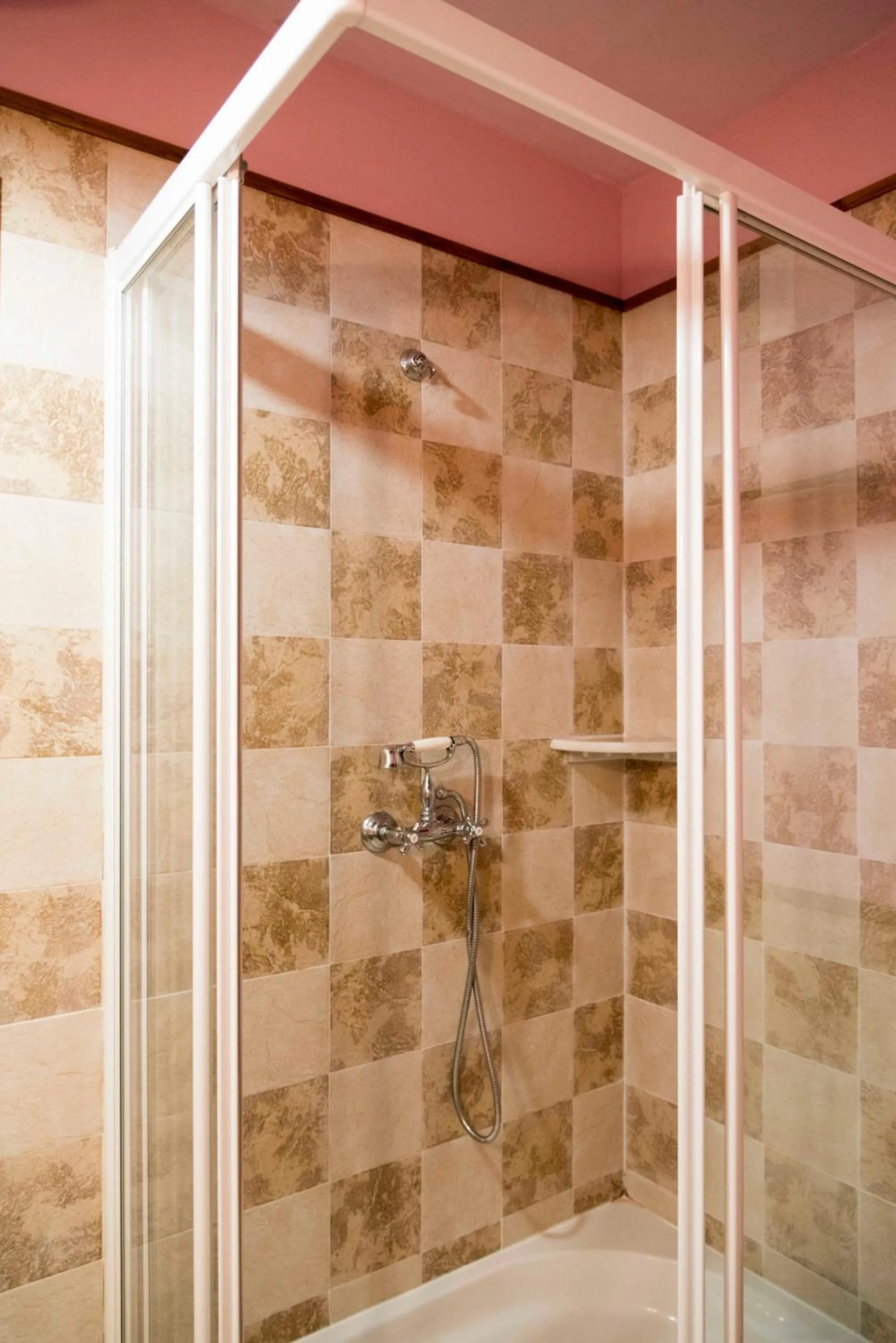 Shower in Hotel Rural Casona Trabadelo
