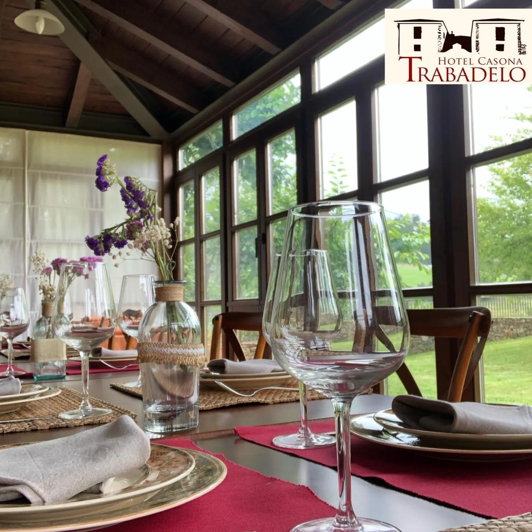 Restaurant/places to eat in Hotel Rural Casona Trabadelo
