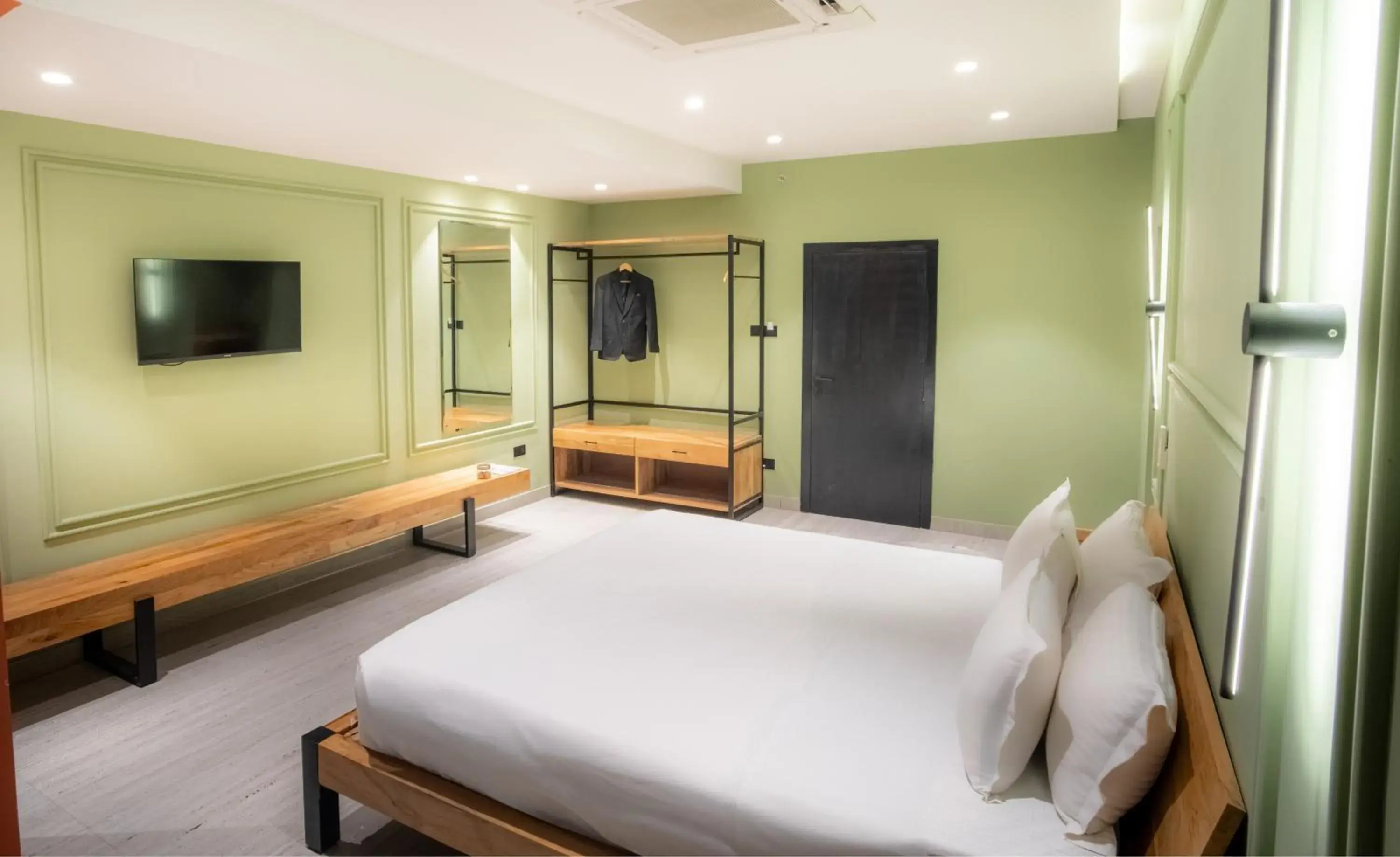 Communal lounge/ TV room, Bed in The Sky Imperial, Jodhpur Communal lounge/ TV room, Bed in The Sky Imperial, Jodhpur