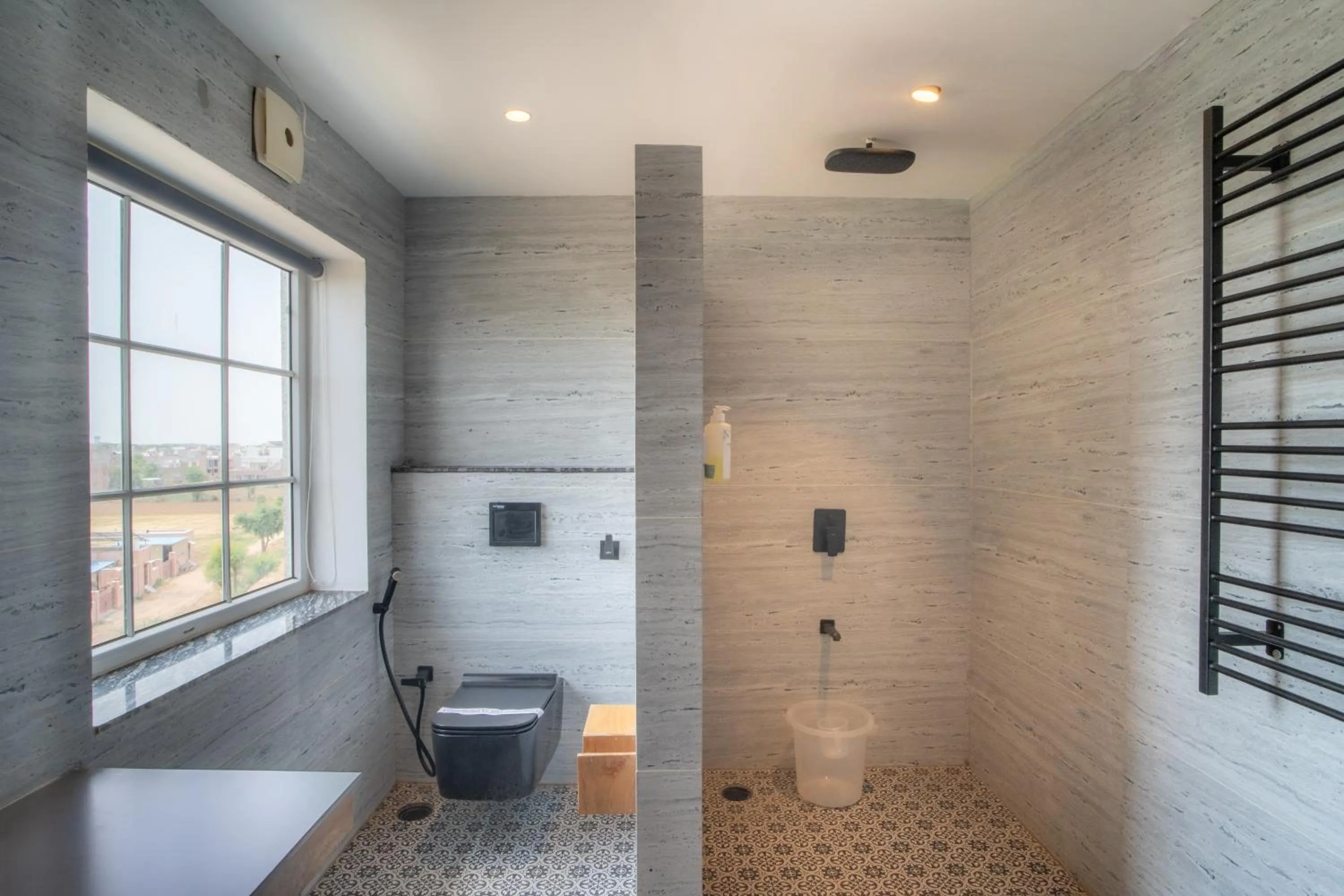 Shower in The Sky Imperial, Jodhpur