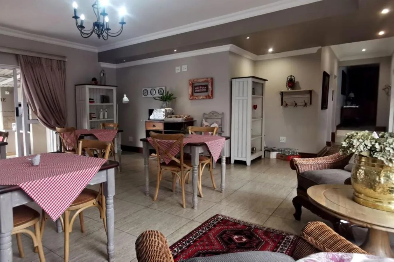 Restaurant/places to eat in Bokmakierie Gastehuis Emalahleni Pty Ltd