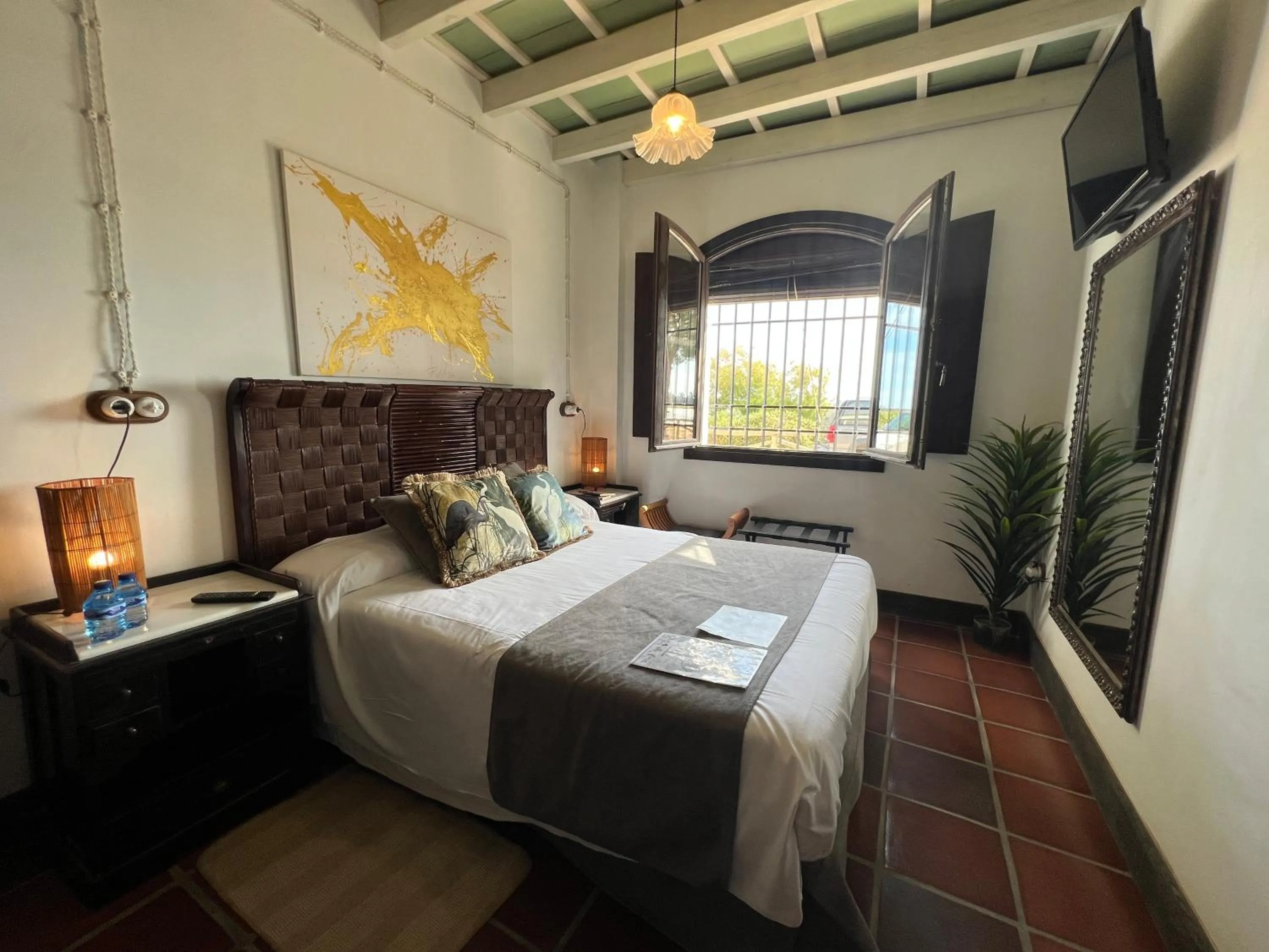 Bed in ON Acebuchal 23